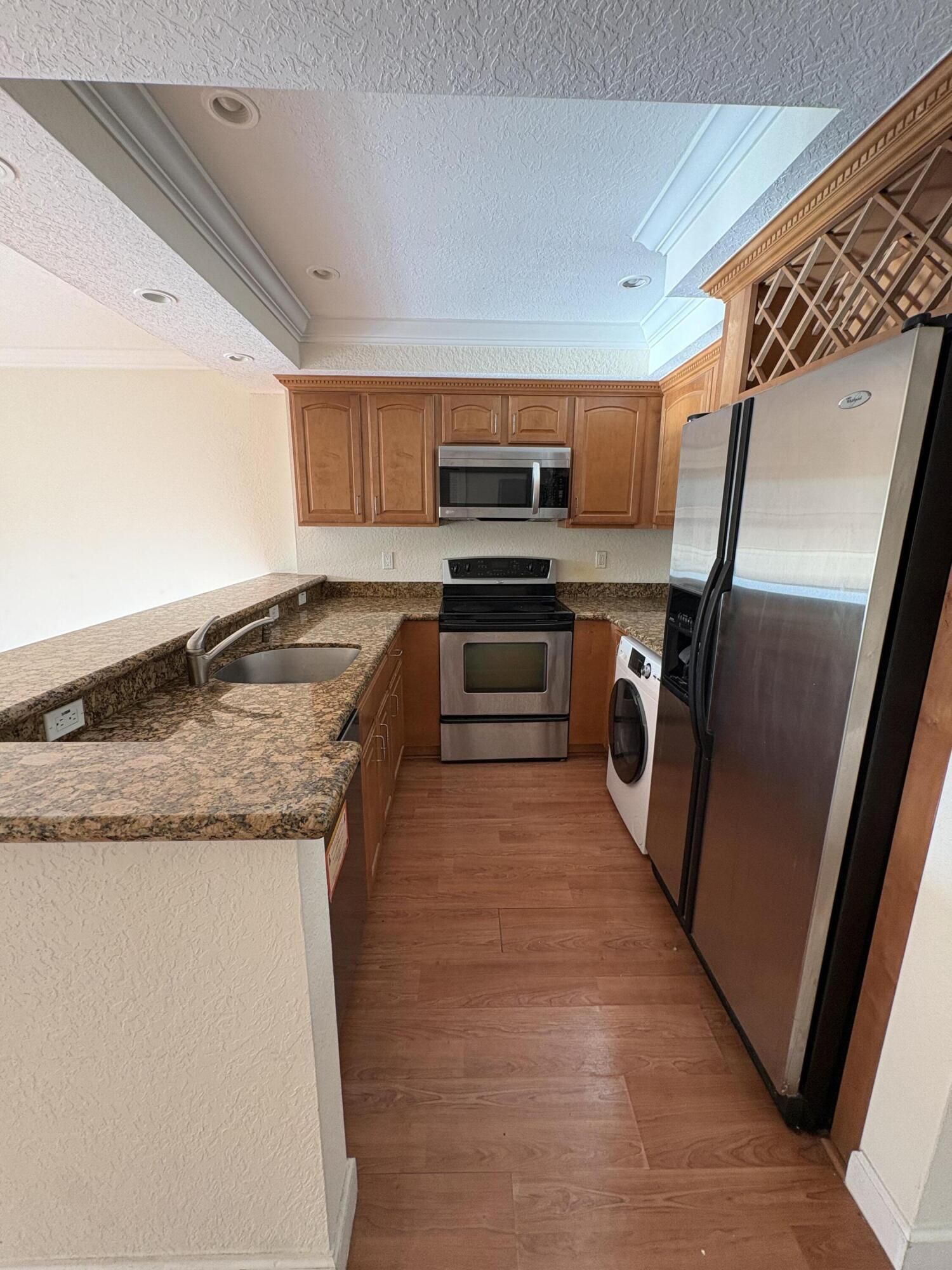 150 NE 15TH Avenue 248, Fort Lauderdale, FL 33301, Fort Lauderdale - Photo 3