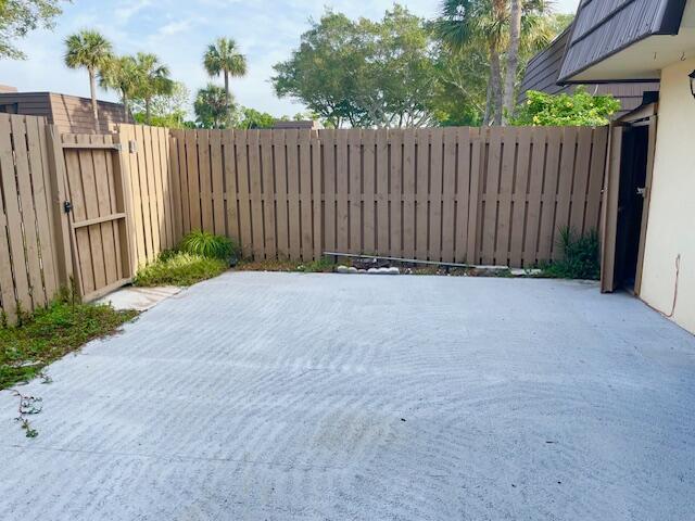 620 6th Court, Palm Beach Gardens, FL 33410, Palm Beach Gardens - Photo 3