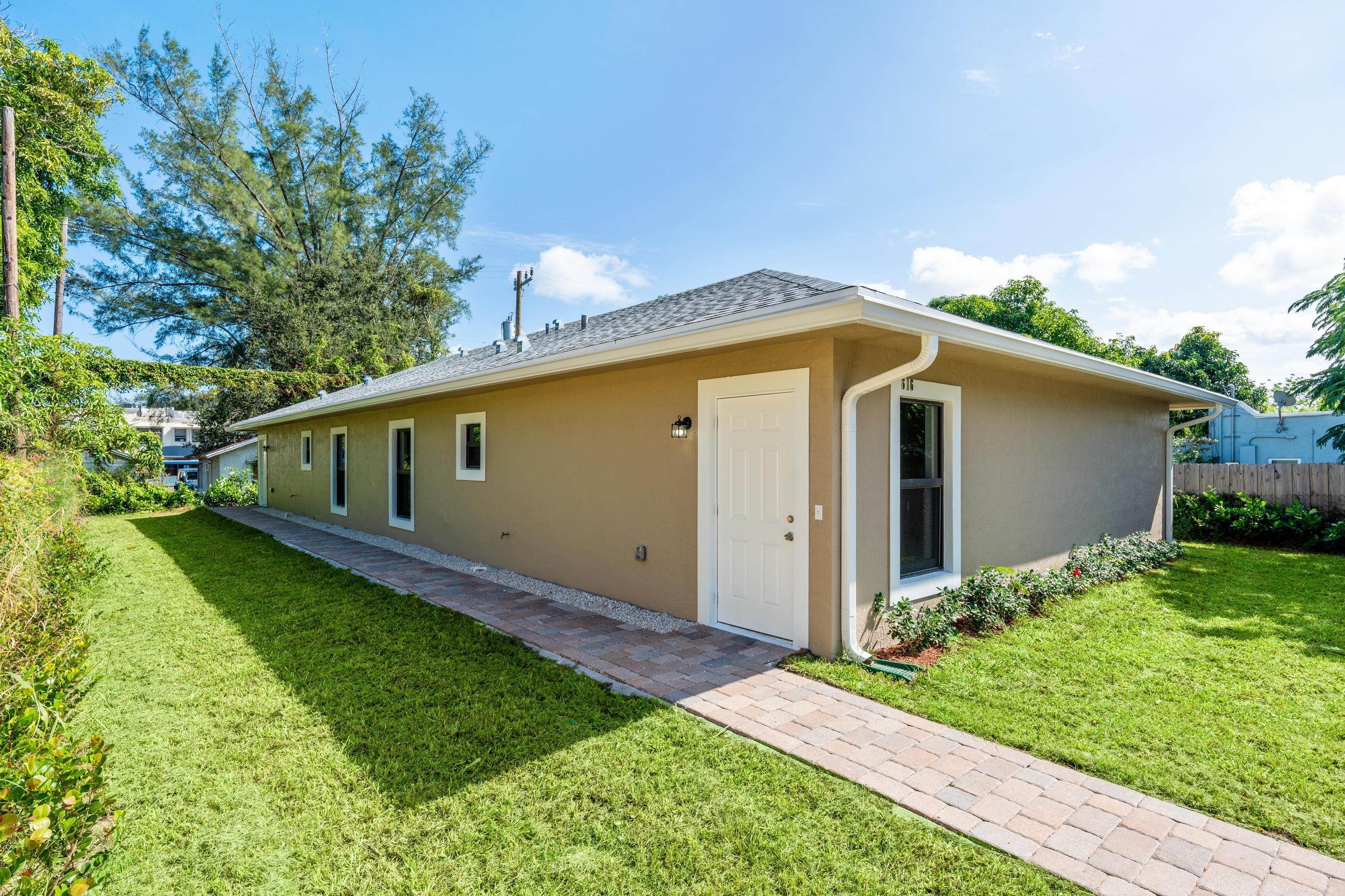 616 S Pine Street B, Lake Worth, FL 33460, Lake Worth - Photo 2