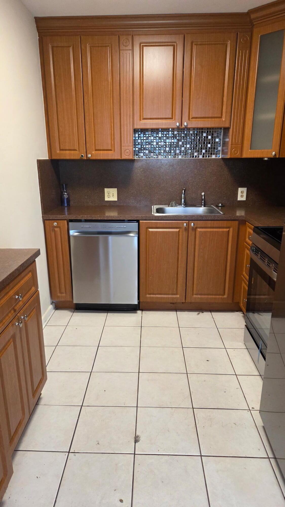 86 DORSET C, Boca Raton, FL 33434, Boca Raton - Photo 3