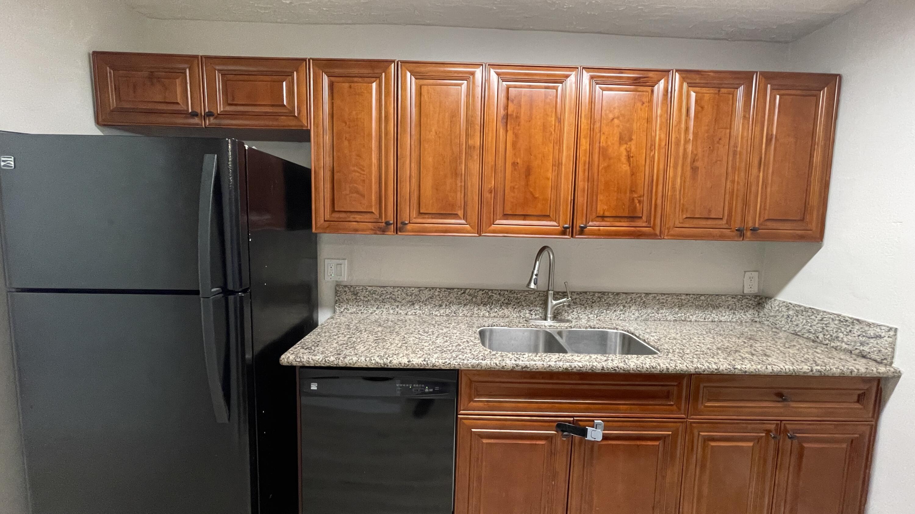 116 E CENTRAL Boulevard, Lantana, FL 33462, Lantana - Photo 5