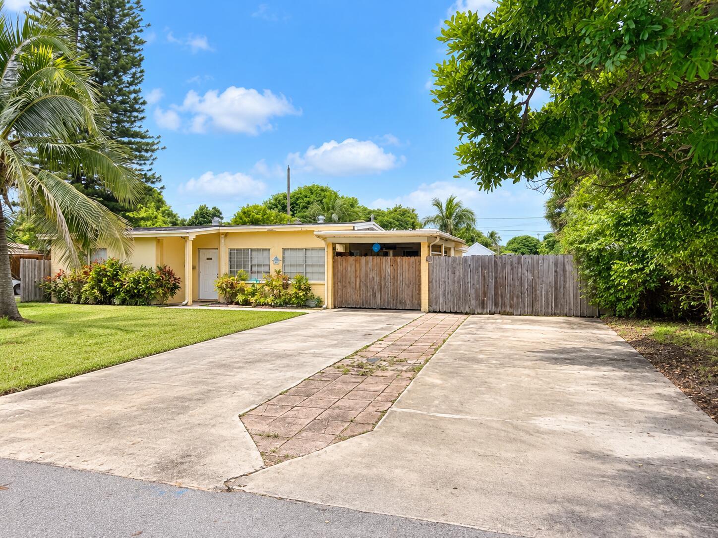2205 NE 4th Court, Boynton Beach, FL 33435, Boynton Beach - Photo 3