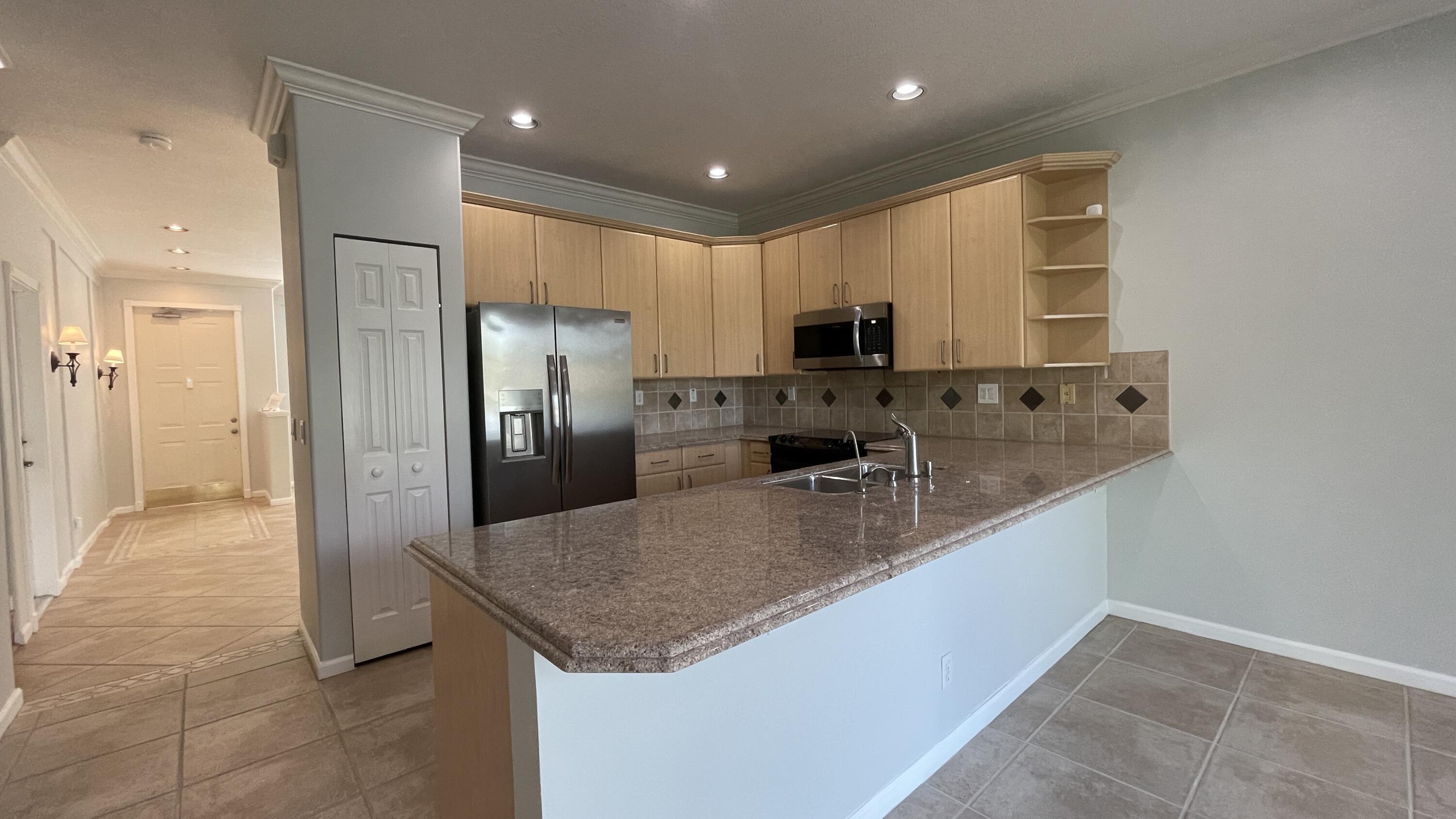 4857 VICTORIA Circle, West Palm Beach, FL 33409, West Palm Beach - Photo 3
