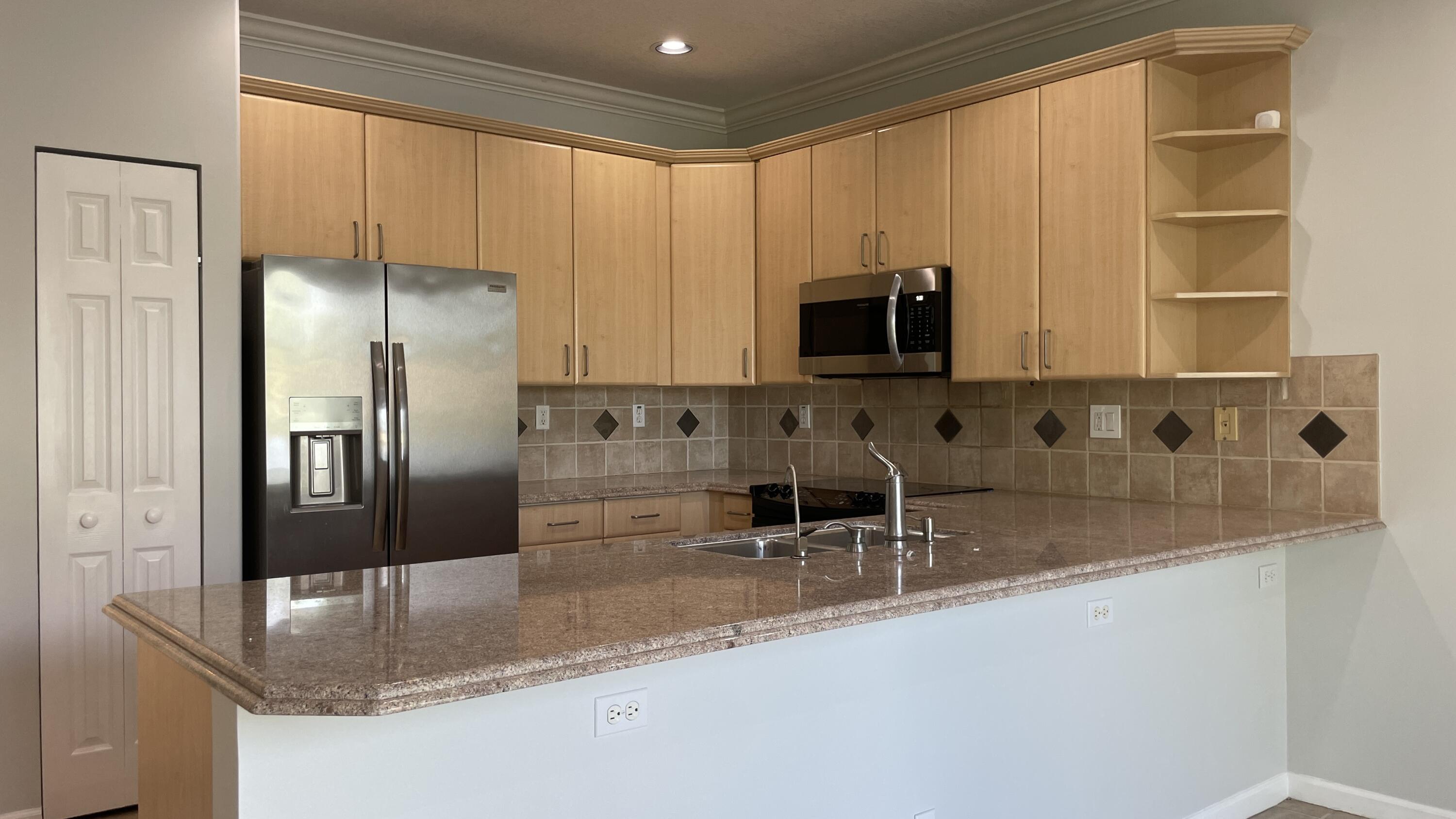 4857 VICTORIA Circle, West Palm Beach, FL 33409, West Palm Beach - Photo 4