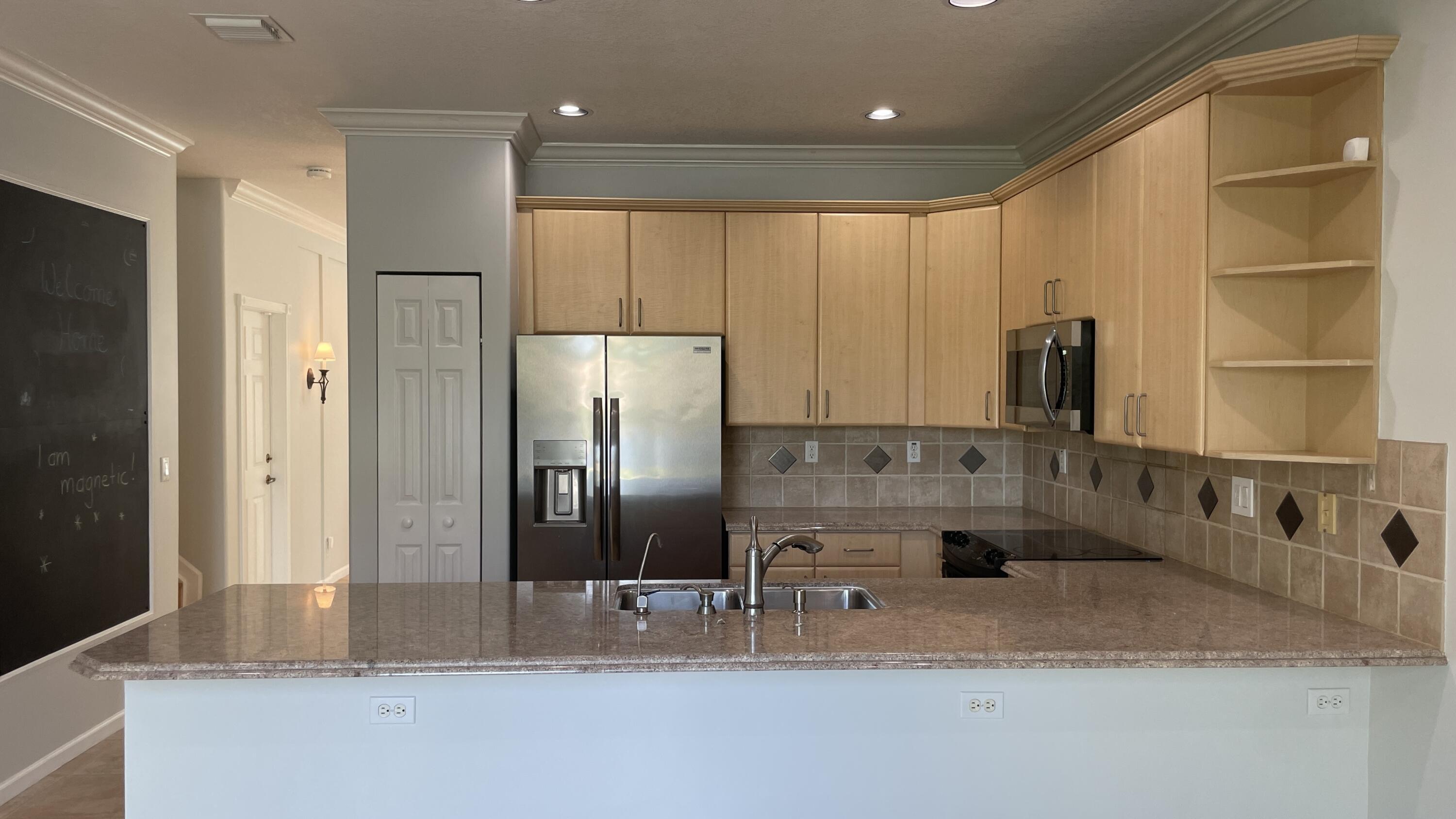 4857 VICTORIA Circle, West Palm Beach, FL 33409, West Palm Beach - Photo 5