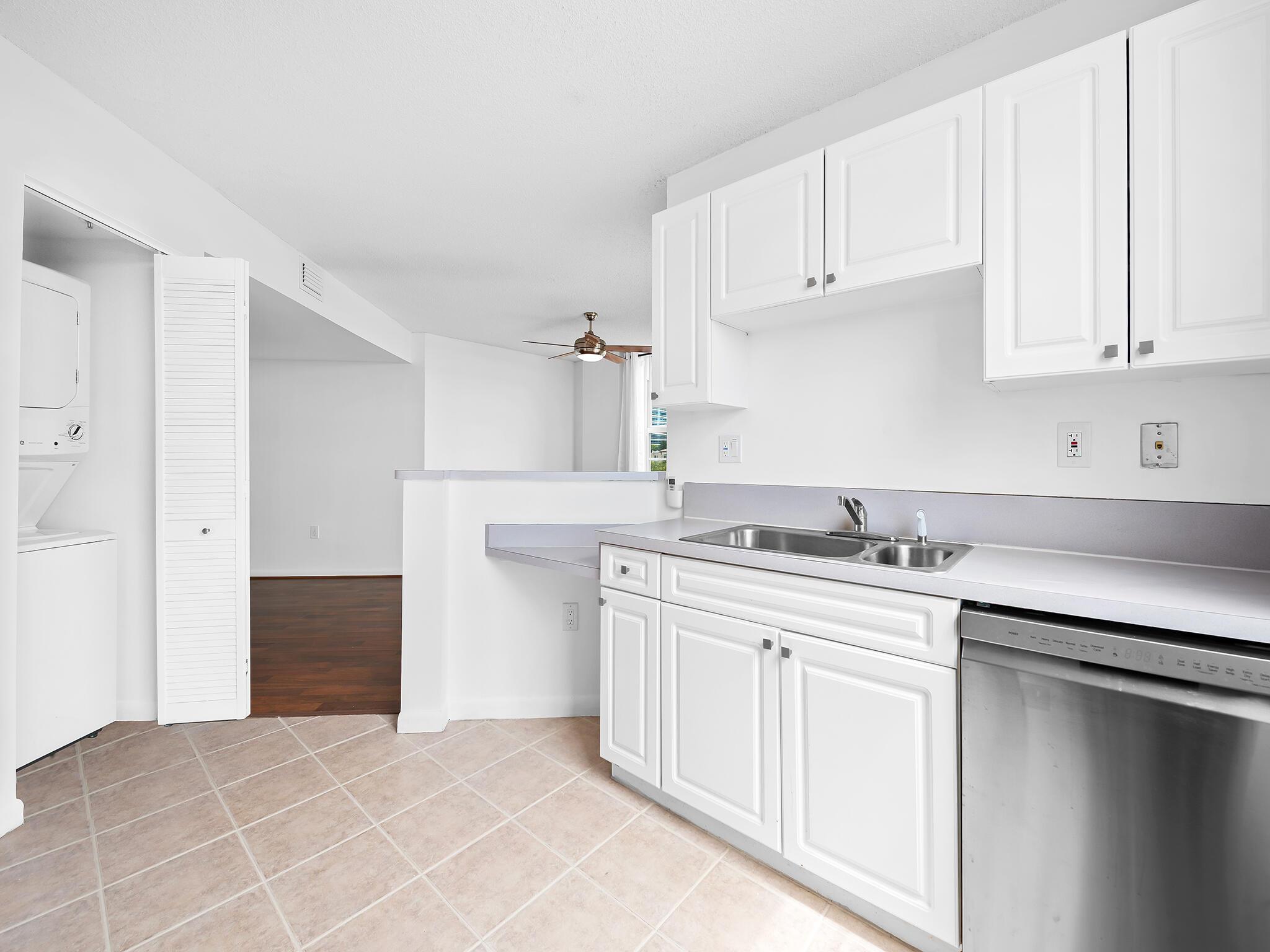 520 SE 5TH Avenue 2510, Fort Lauderdale, FL 33301, Fort Lauderdale - Photo 2
