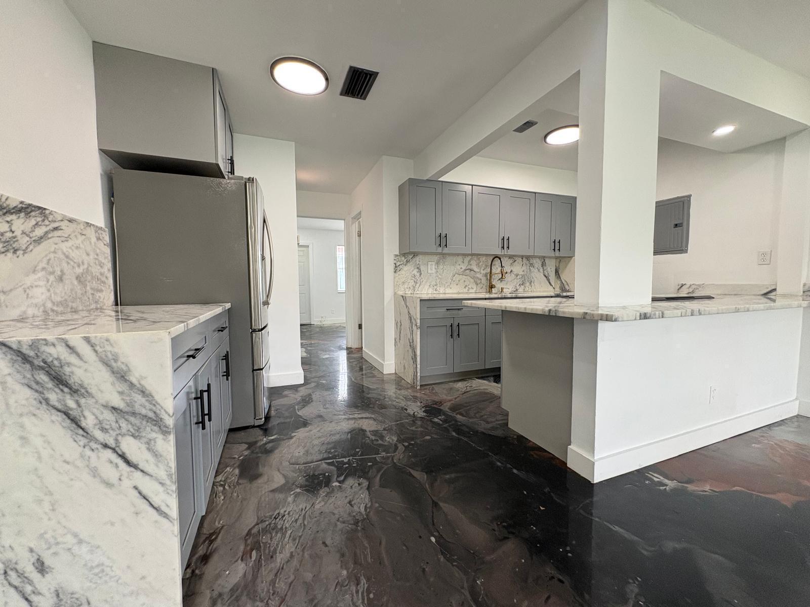 739 NE 13TH Court 2, Fort Lauderdale, FL 33304, Fort Lauderdale - Photo 3