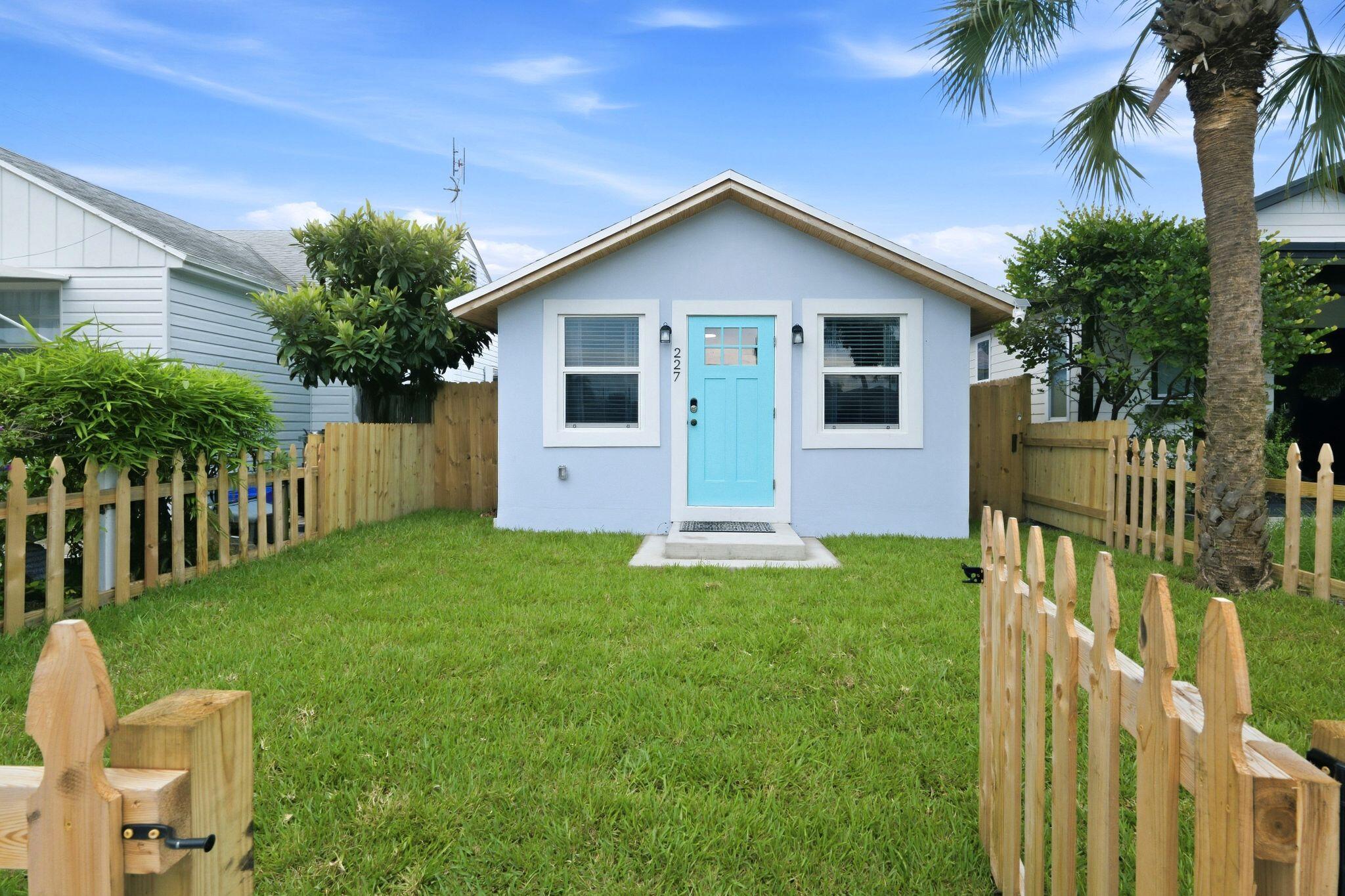 227 S E Street, Lake Worth Beach, FL 33460, Lake Worth Beach - Photo 4