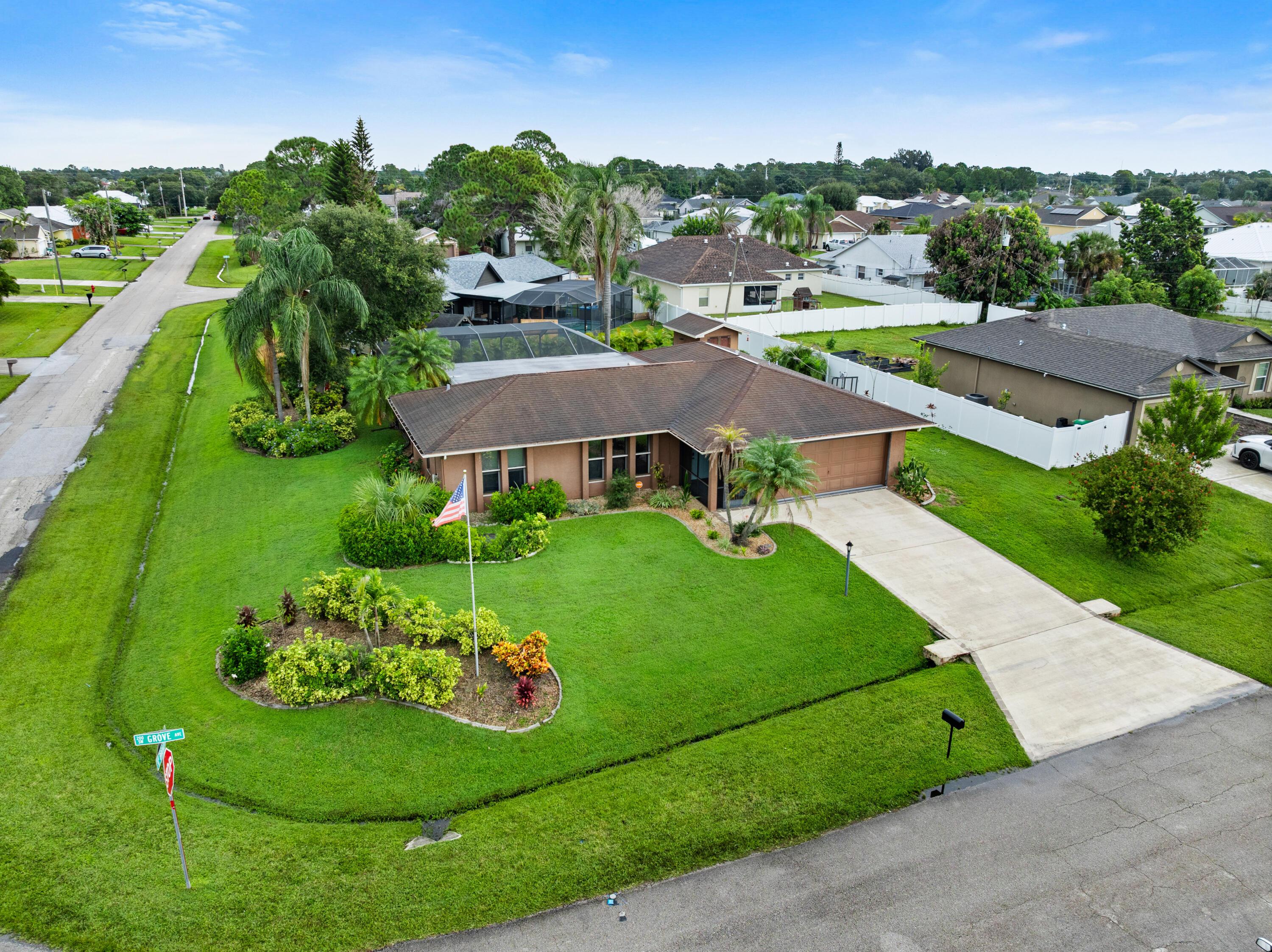297 SW Grove Avenue, Port St. Lucie, FL 34983, Port St. Lucie - Photo 3