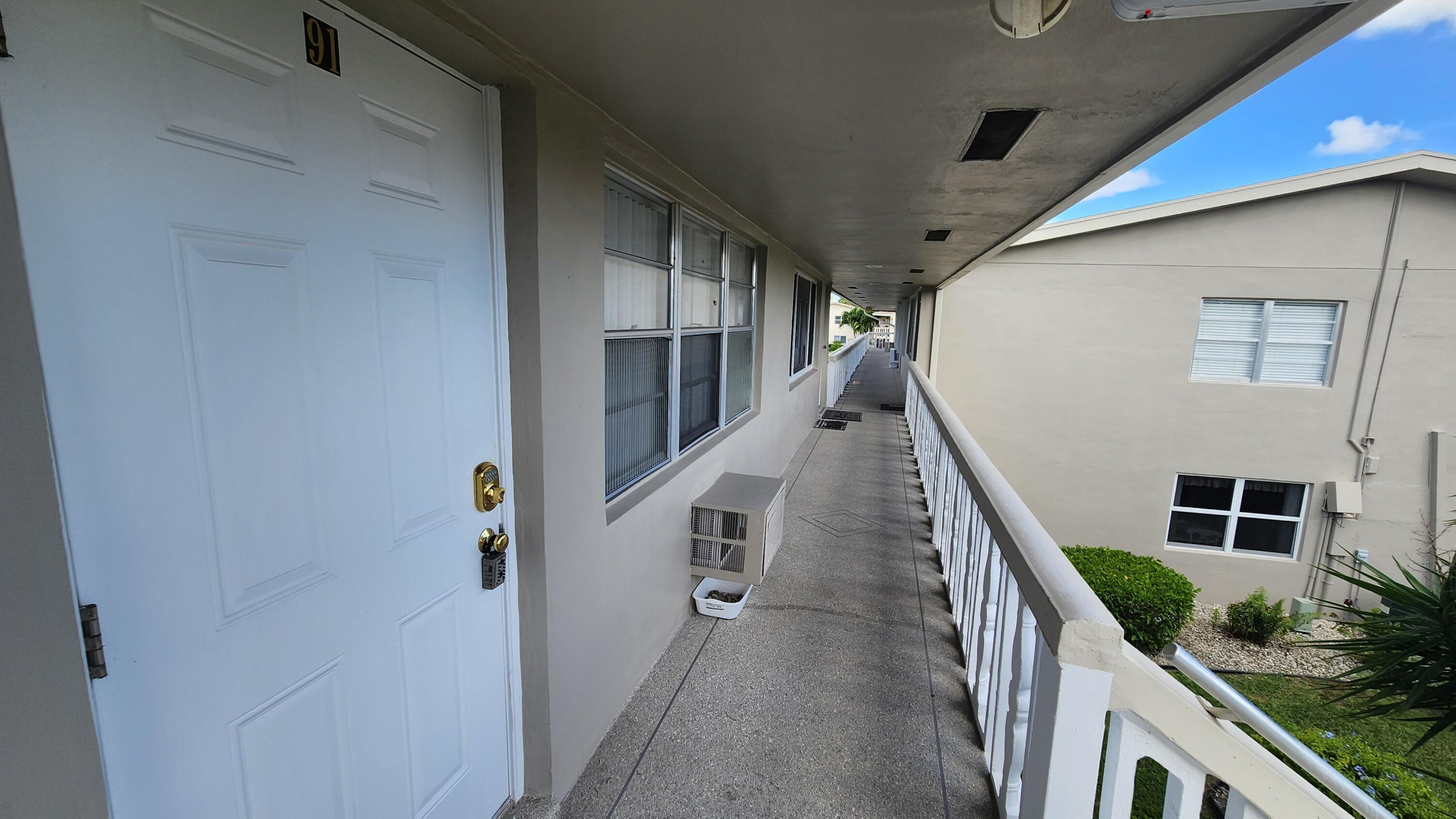 91 Coventry D, West Palm Beach, FL 33417, West Palm Beach - Photo 4