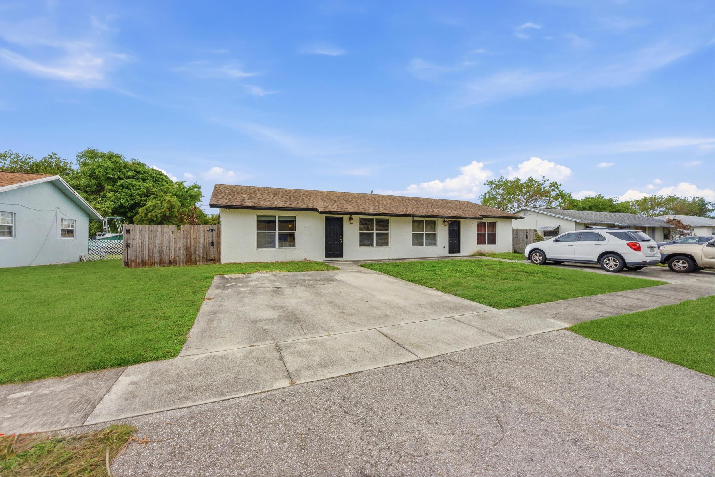 3847 Roan Court E, West Palm Beach, FL 33403, West Palm Beach - Photo 2