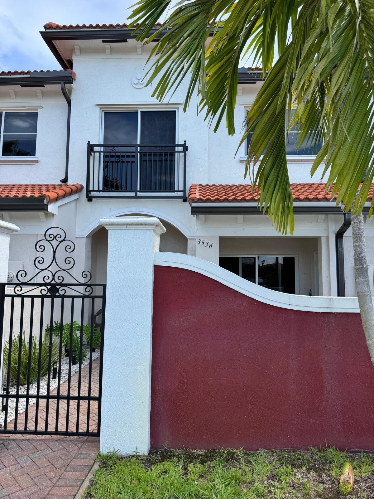 3536 NW 29TH Place 3536, Lauderdale Lakes, FL 33311, Lauderdale Lakes - Photo 2