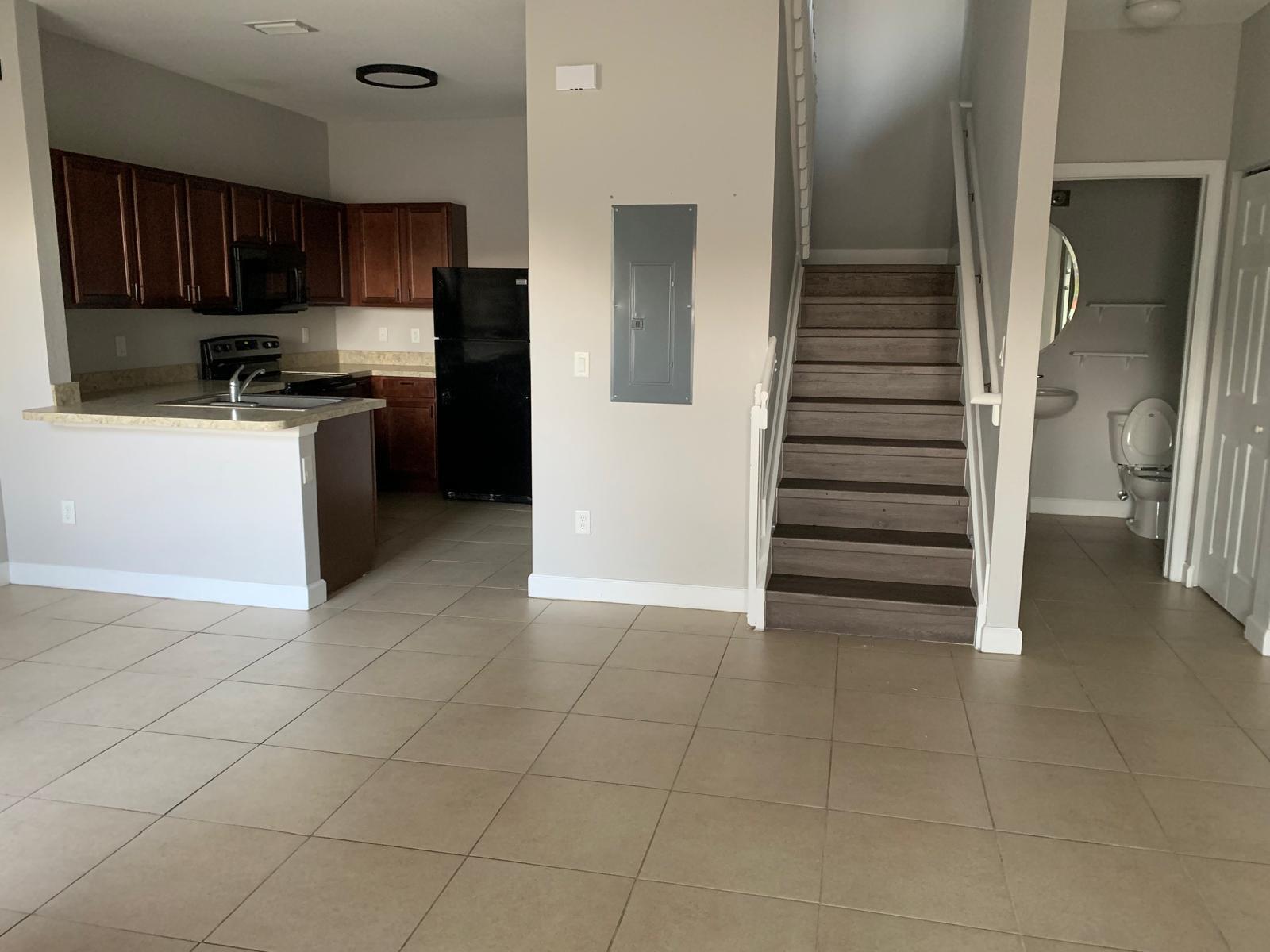 3536 NW 29TH Place 3536, Lauderdale Lakes, FL 33311, Lauderdale Lakes - Photo 4
