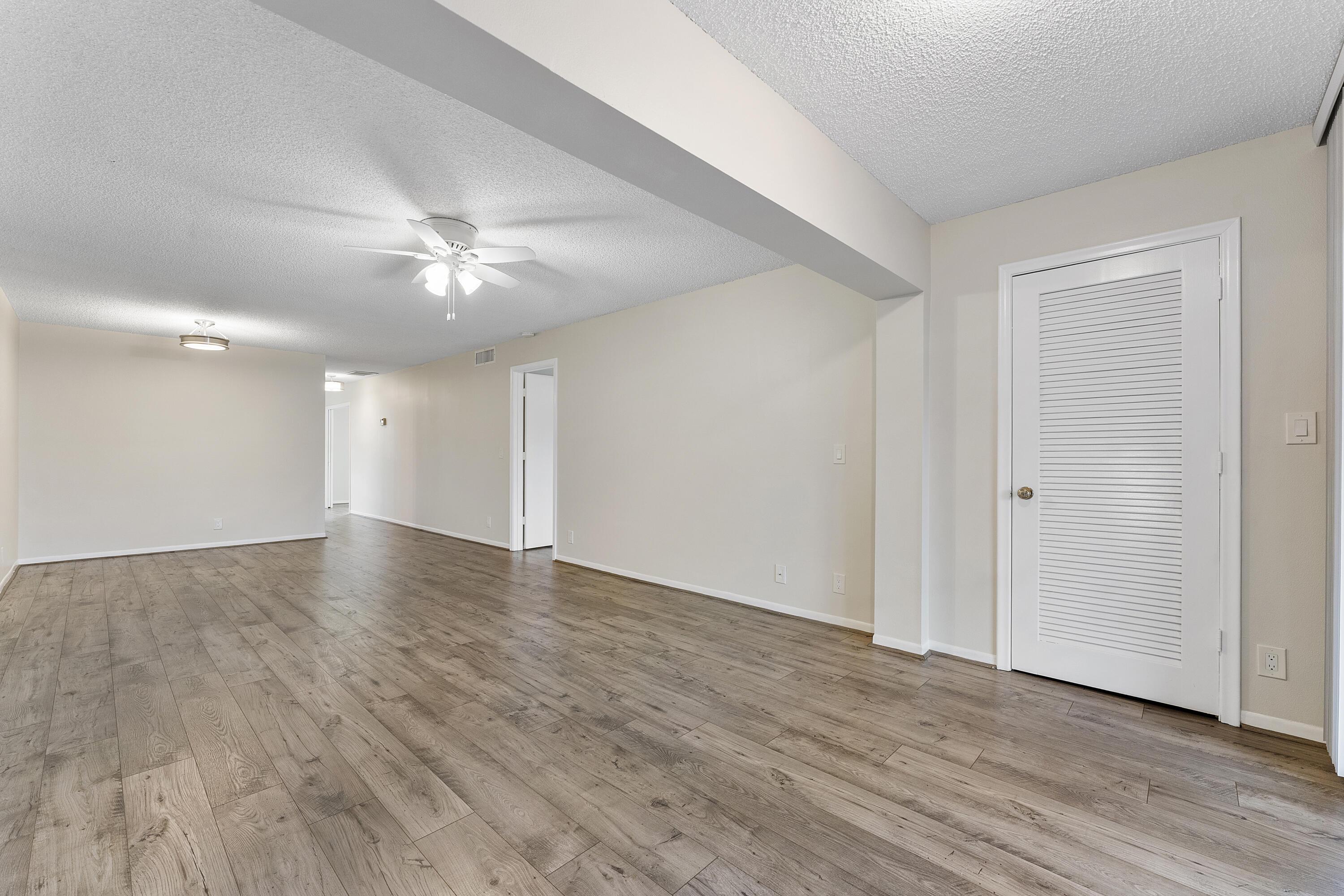 1160 Mahogany Way 103, Delray Beach, FL 33445, Delray Beach - Photo 4