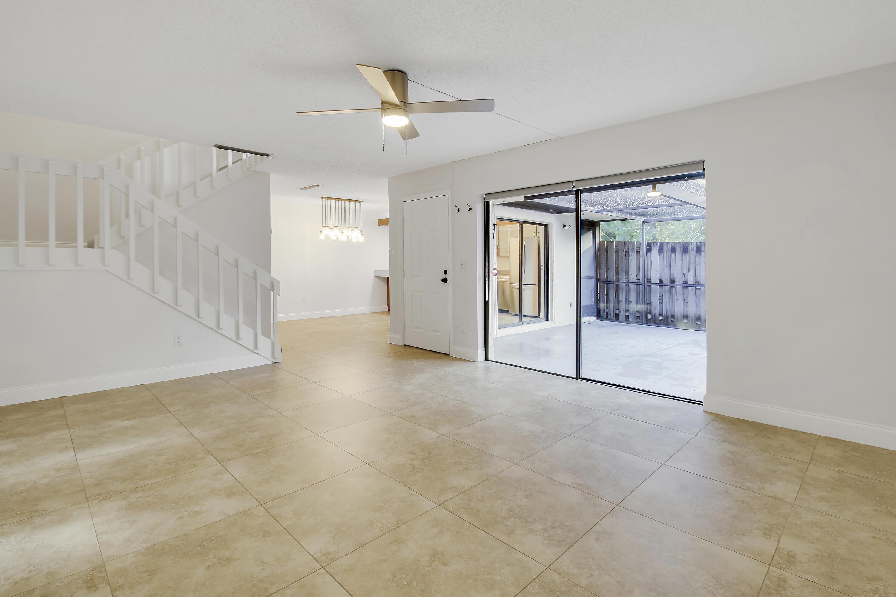 825 CENTER Street 5A, Jupiter, FL 33458, Jupiter - Photo 4