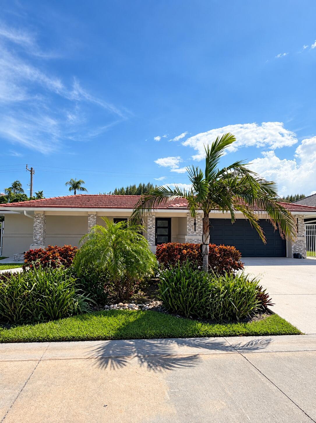 1221 Singer Drive, Singer Island, FL 33404, Singer Island - Photo 4