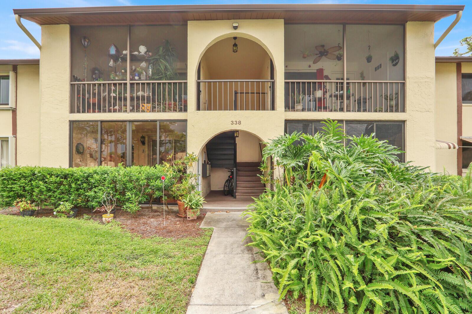 338 Knotty Pine Circle D-1, Greenacres, FL 33463, Greenacres - Photo 2