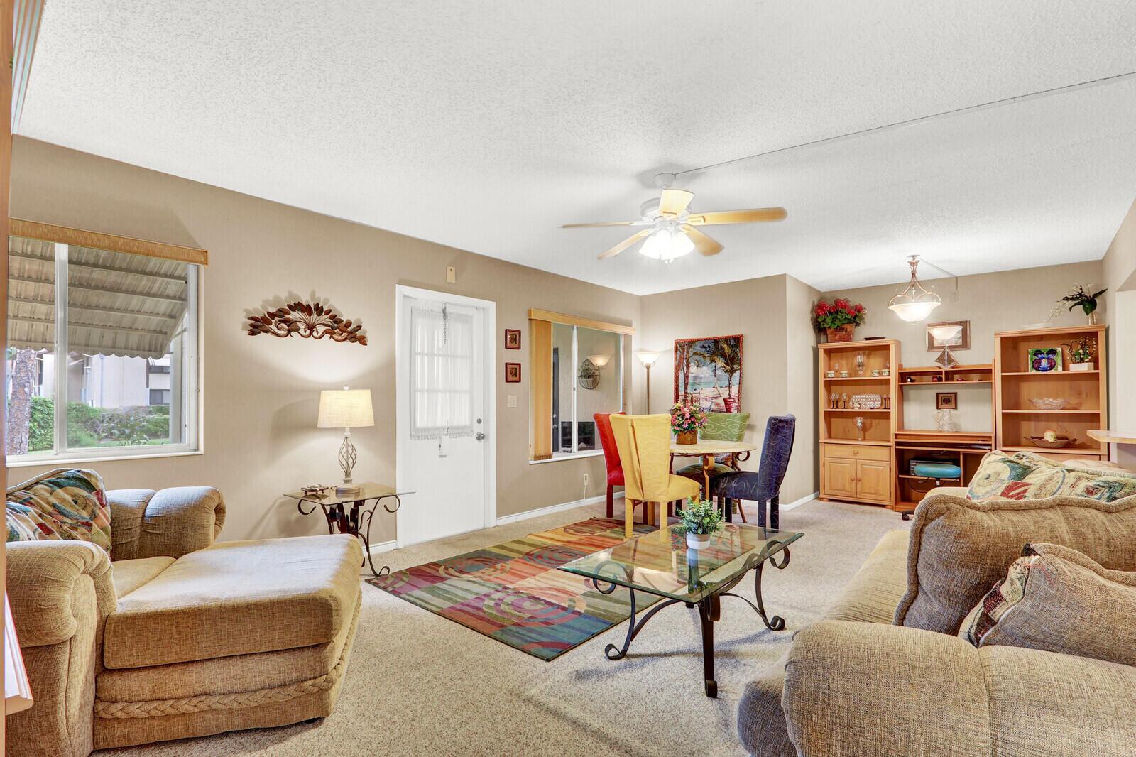 338 Knotty Pine Circle D-1, Greenacres, FL 33463, Greenacres - Photo 5