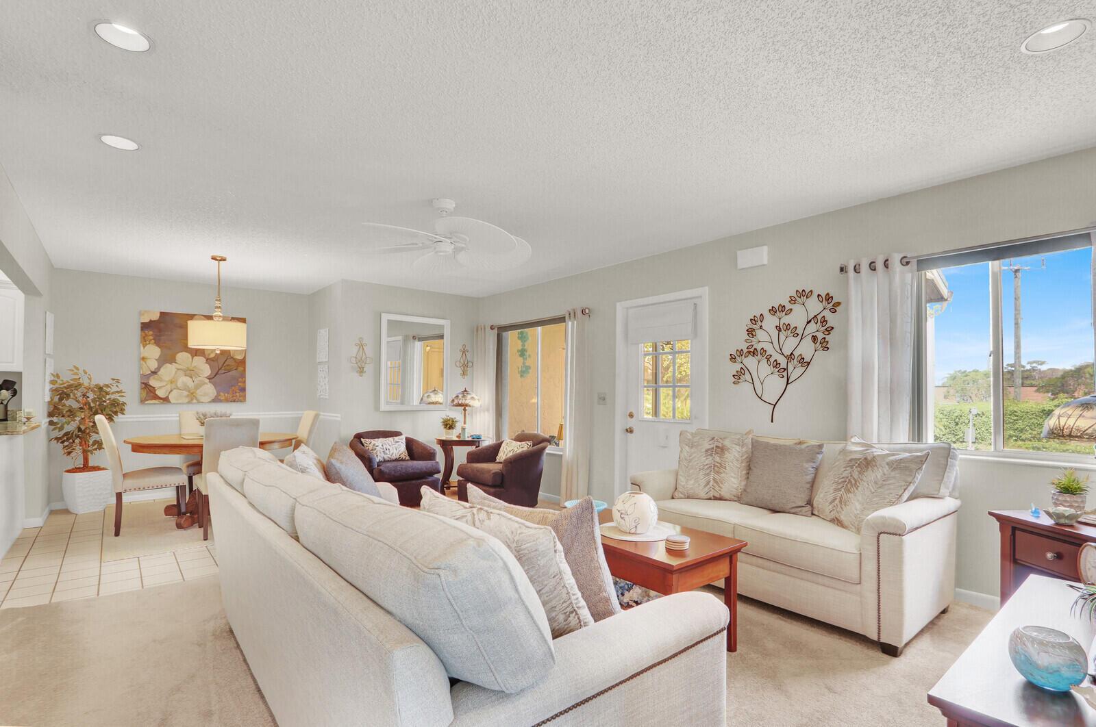 323 KNOTTY PINE Circle A-2, Greenacres, FL 33463, Greenacres - Photo 3