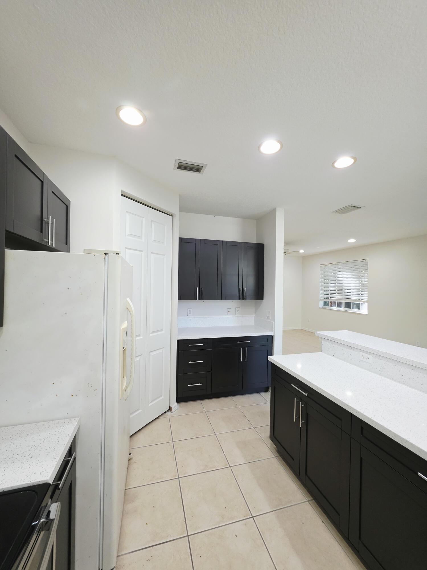 6282 S Military Trail 701, Lake Worth, FL 33463, Lake Worth - Photo 4