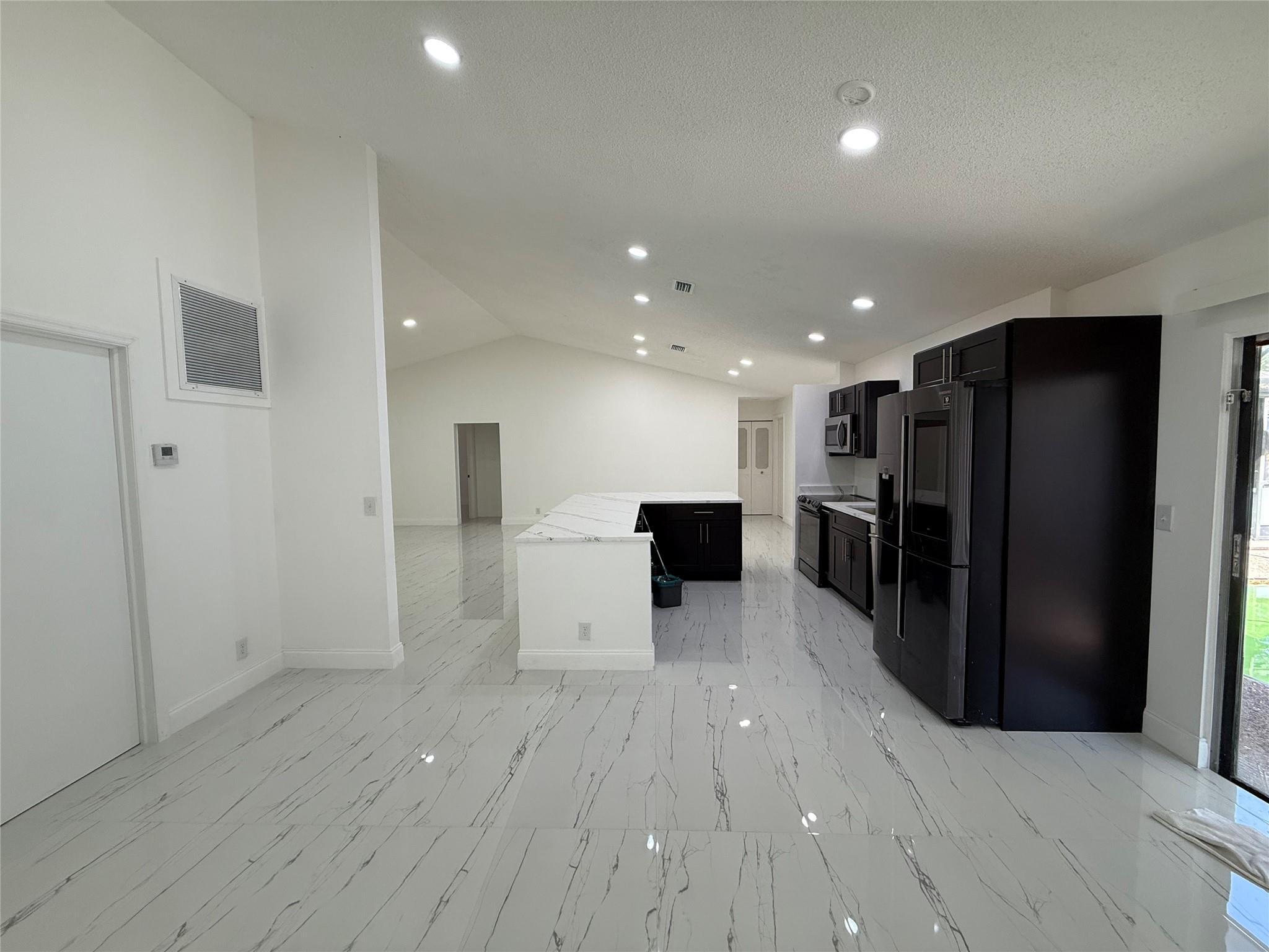 7400 SW 11TH Court, North Lauderdale, FL 33068, North Lauderdale - Photo 3