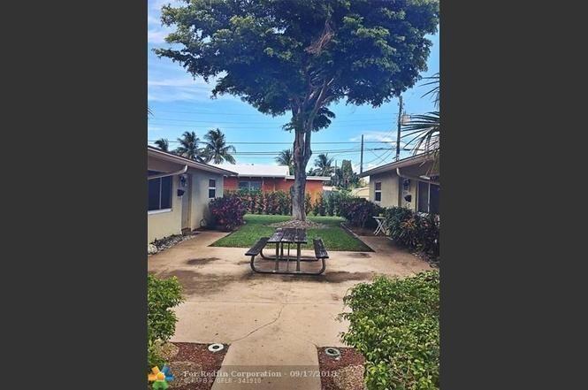 410 NE 12th Avenue A, Pompano Beach, FL 33060, Pompano Beach - Photo 2