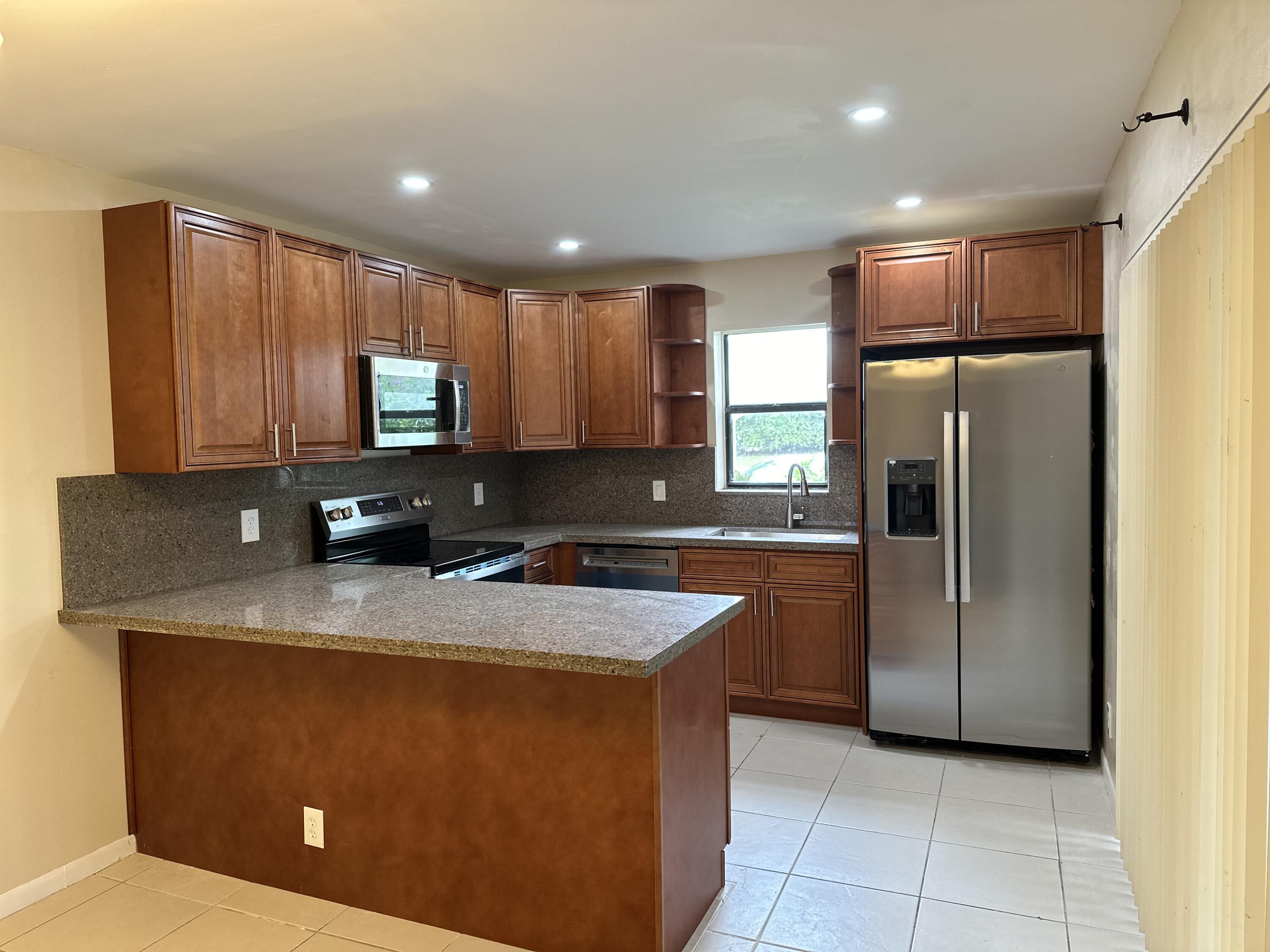 7697 Courtyard Run W, Boca Raton, FL 33433, Boca Raton - Photo 5