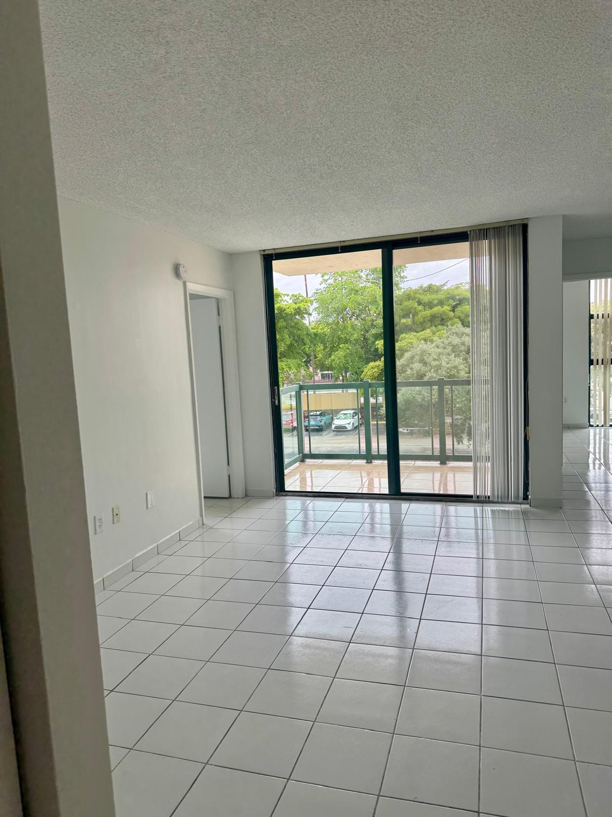 2055 SW 122ND Avenue 328, Miami, FL 33175, Miami - Photo 3