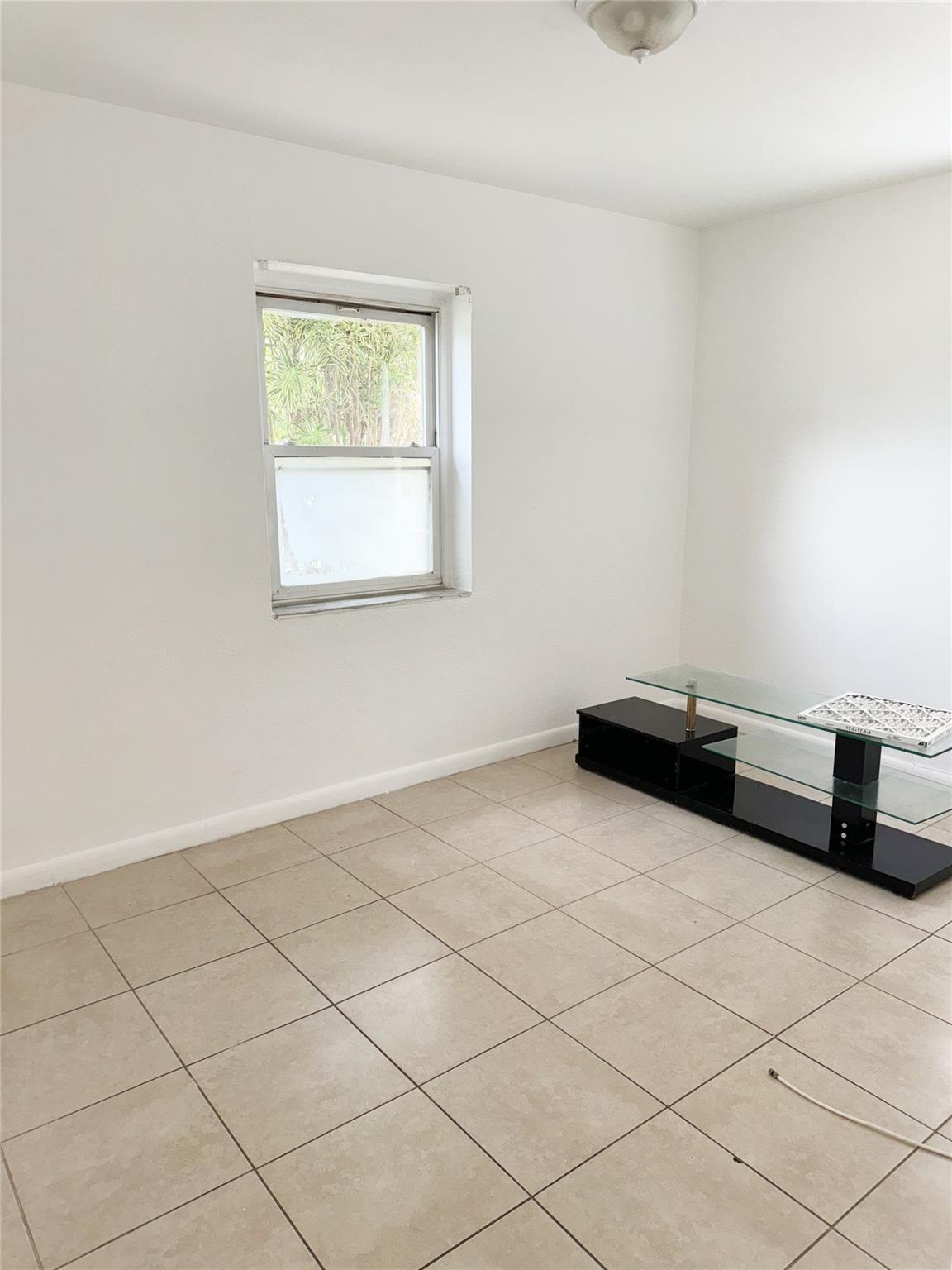 1405 NW 6TH Avenue, Fort Lauderdale, FL 33311, Fort Lauderdale - Photo 4