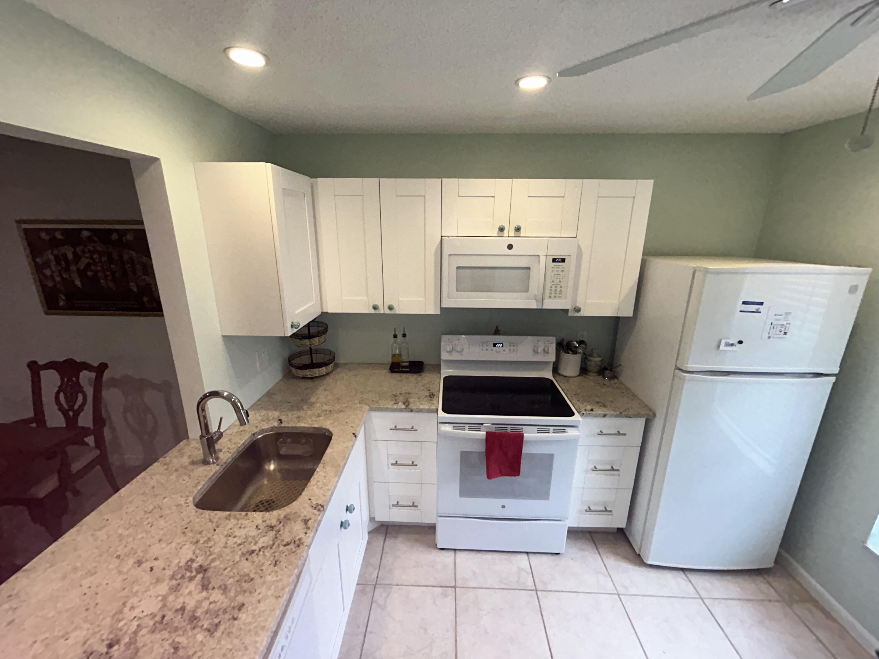 878 Worcester Lane, Lake Worth, FL 33467, Lake Worth - Photo 4