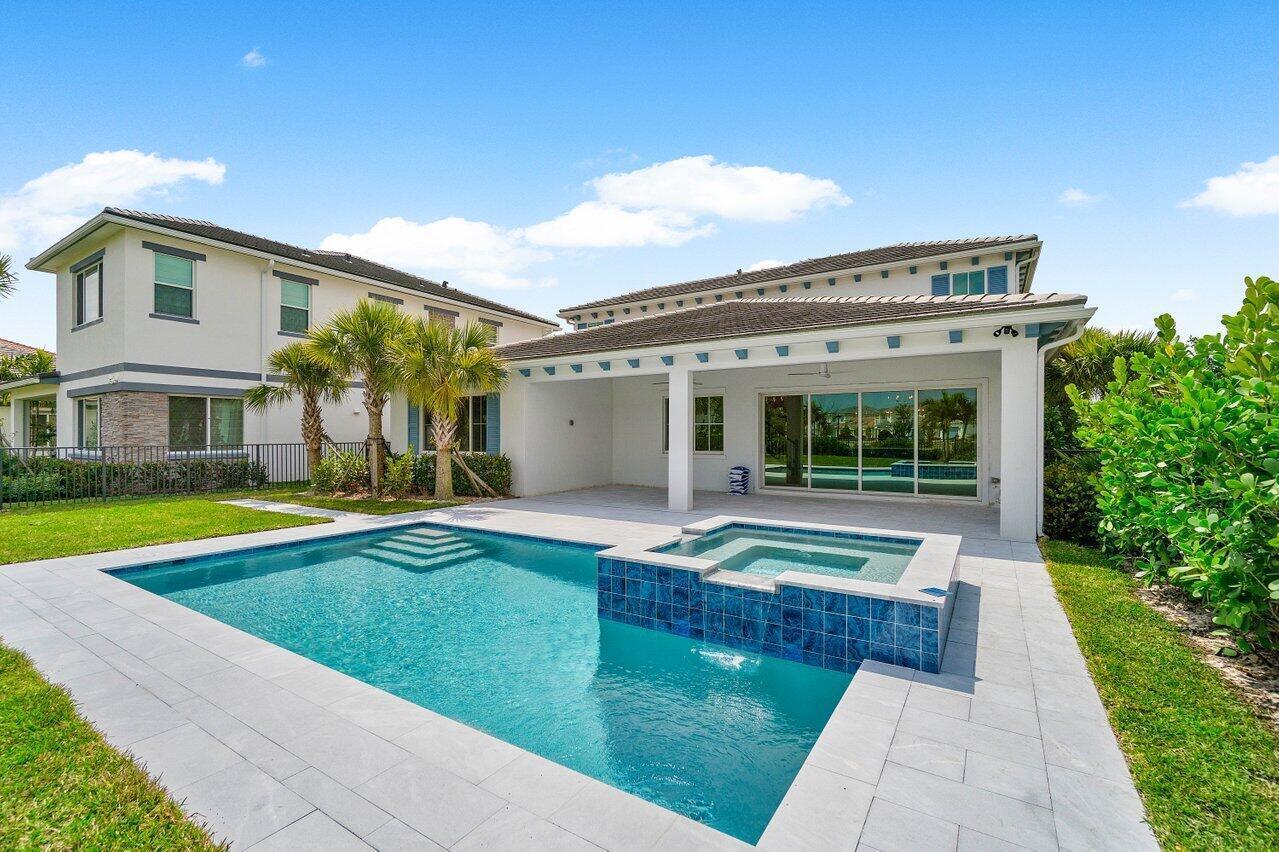 12289 Waterstone Circle, Palm Beach Gardens, FL 33412, Palm Beach Gardens - Photo 5
