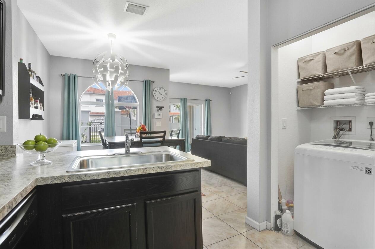 3513 NW 29TH Court, Lauderdale Lakes, FL 33311, Lauderdale Lakes - Photo 3