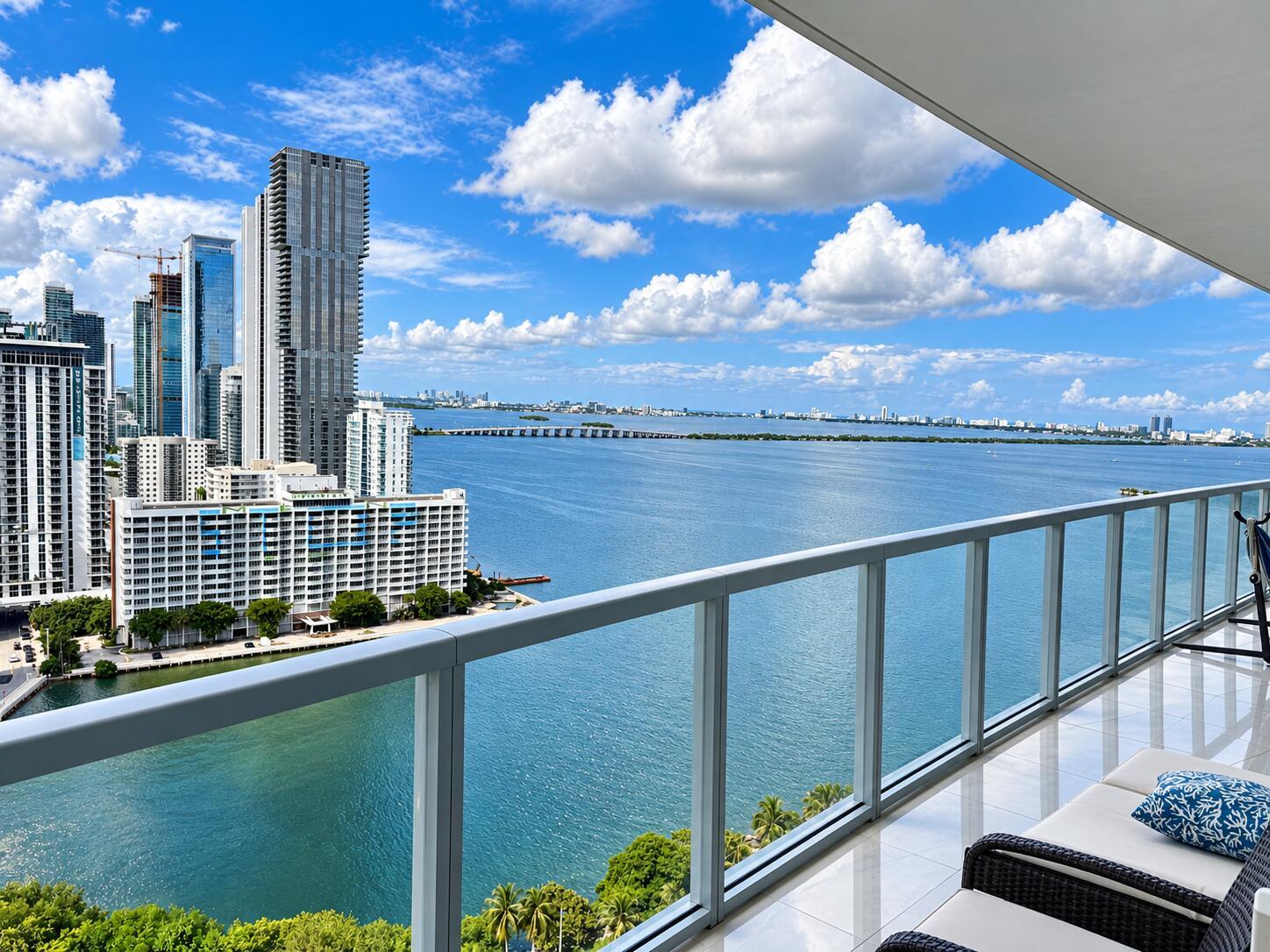 1900 N Bayshore Drive 2604, Miami, FL 33132, Miami