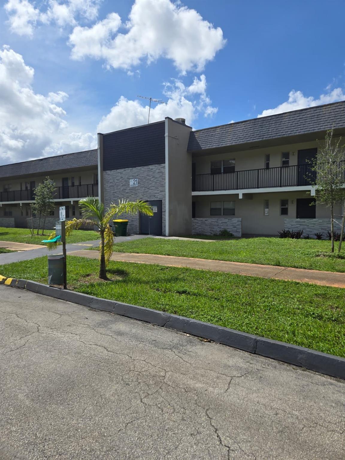 8001 FAIRVIEW Drive 104, Tamarac, FL 33321, Tamarac