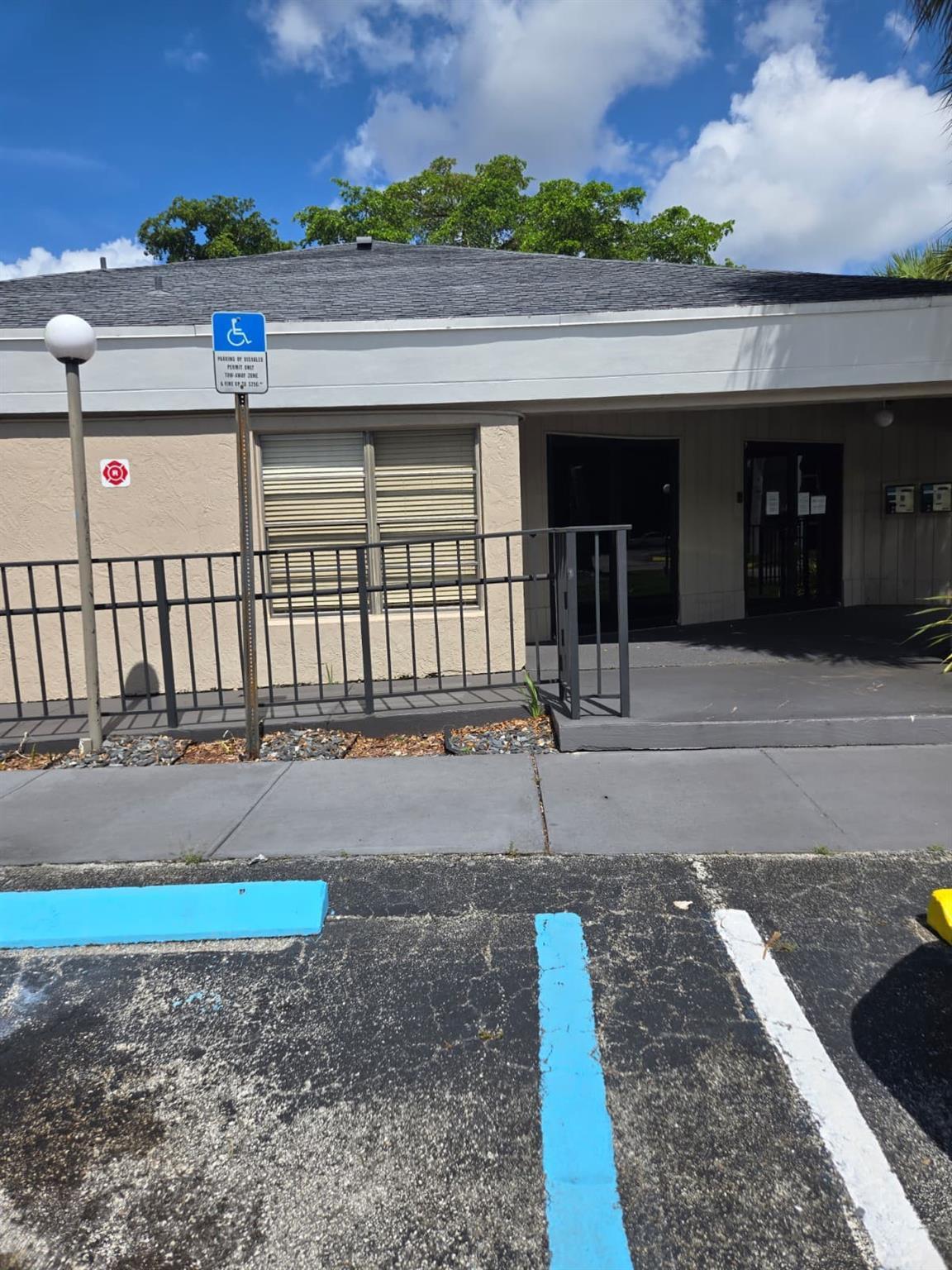 8001 FAIRVIEW Drive 104, Tamarac, FL 33321, Tamarac - Photo 5
