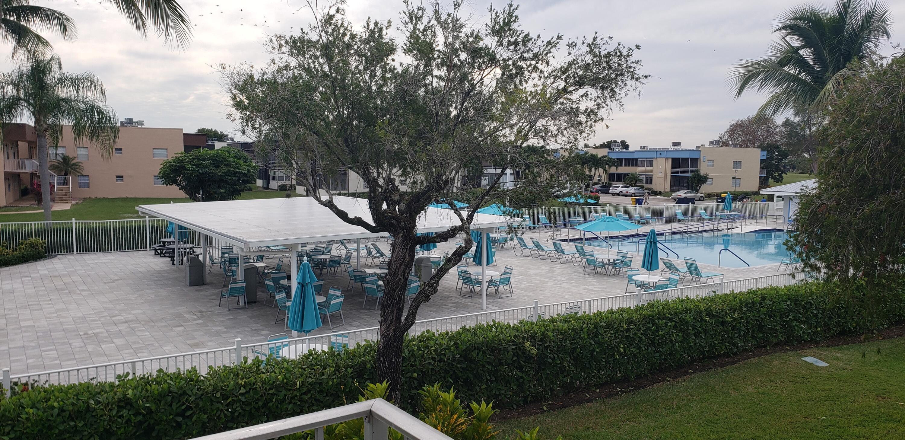 529 Burgundy L, Delray Beach, FL 33484, Delray Beach - Photo 2