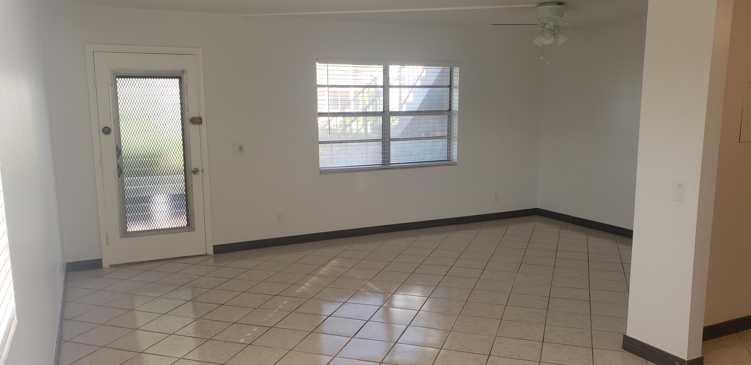 529 Burgundy L, Delray Beach, FL 33484, Delray Beach - Photo 3