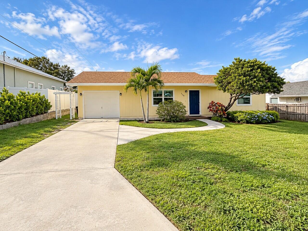 7389 SE FLAMINGO Way, Hobe Sound, FL 33455, Hobe Sound