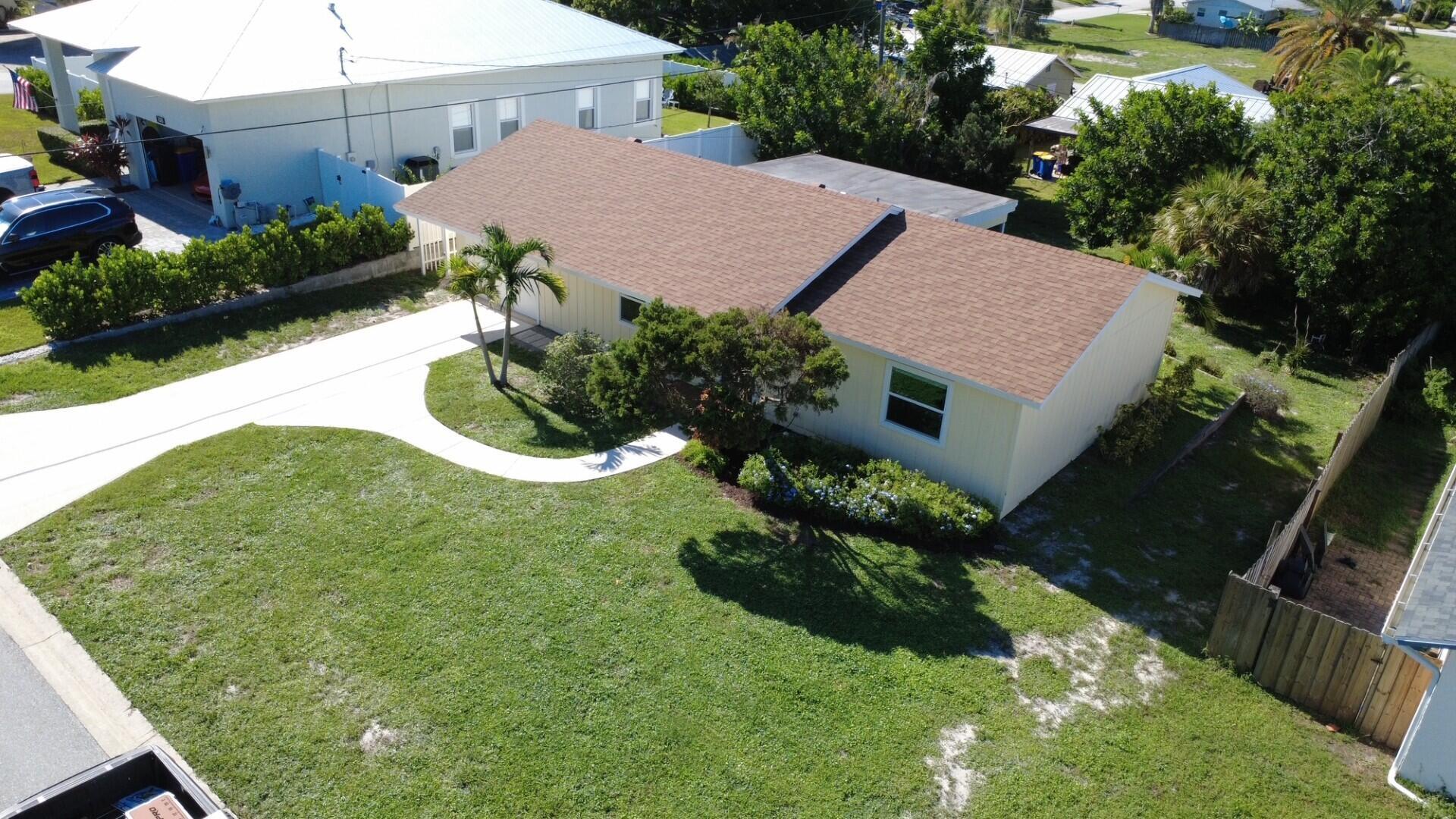 7389 SE FLAMINGO Way, Hobe Sound, FL 33455, Hobe Sound - Photo 2