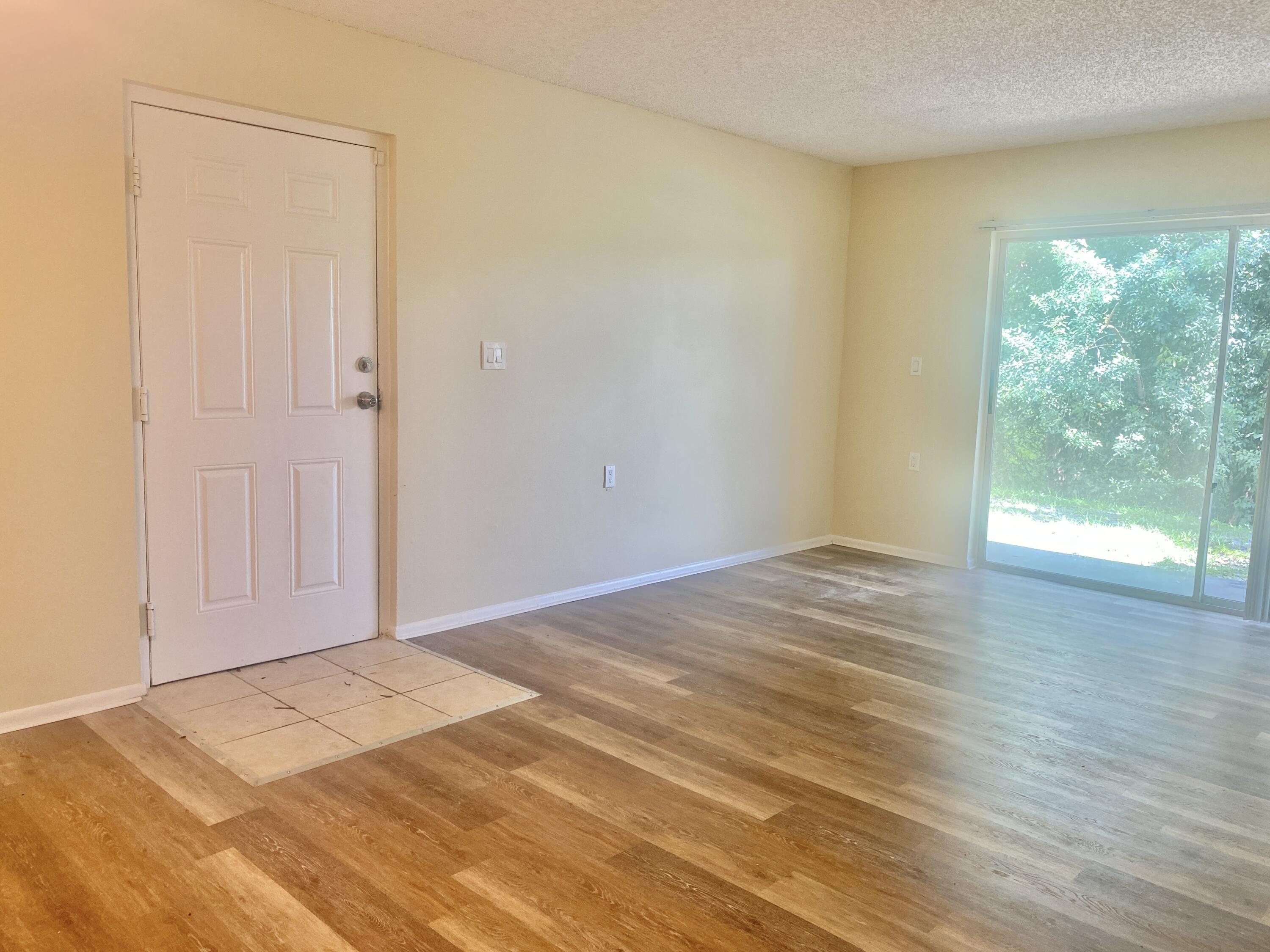 1200 LAKE VICTORIA Drive C, West Palm Beach, FL 33411, West Palm Beach