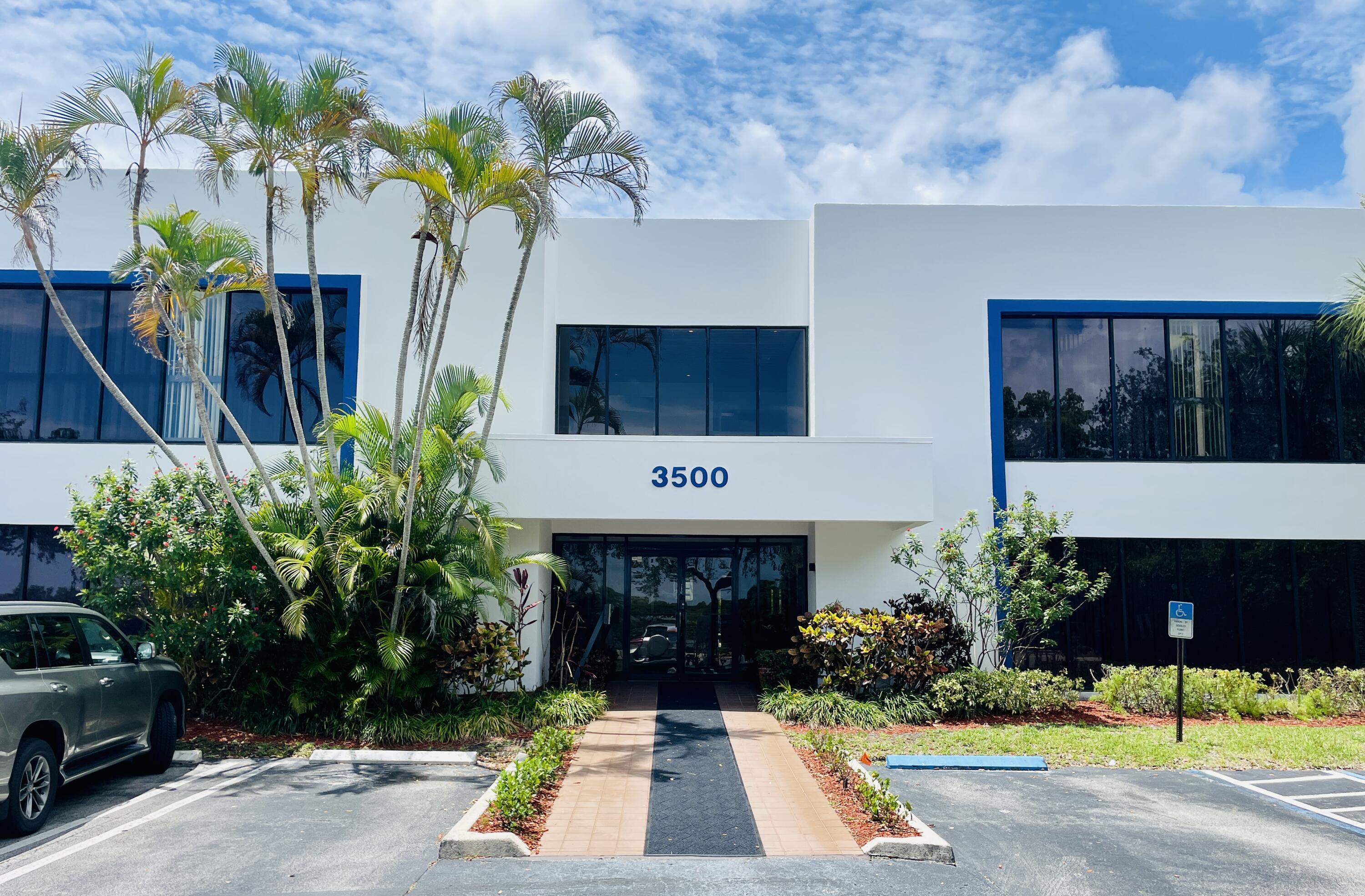 3500 GATEWAY Drive 104, Pompano Beach, FL 33069, Pompano Beach - Photo 2
