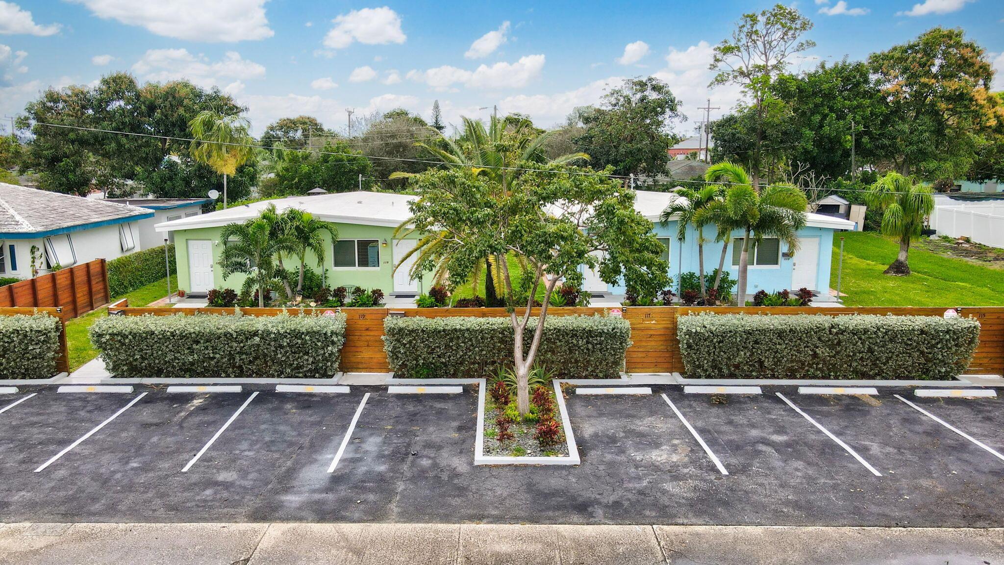 115 NW 8th Avenue, Delray Beach, FL 33444, Delray Beach - Photo 2