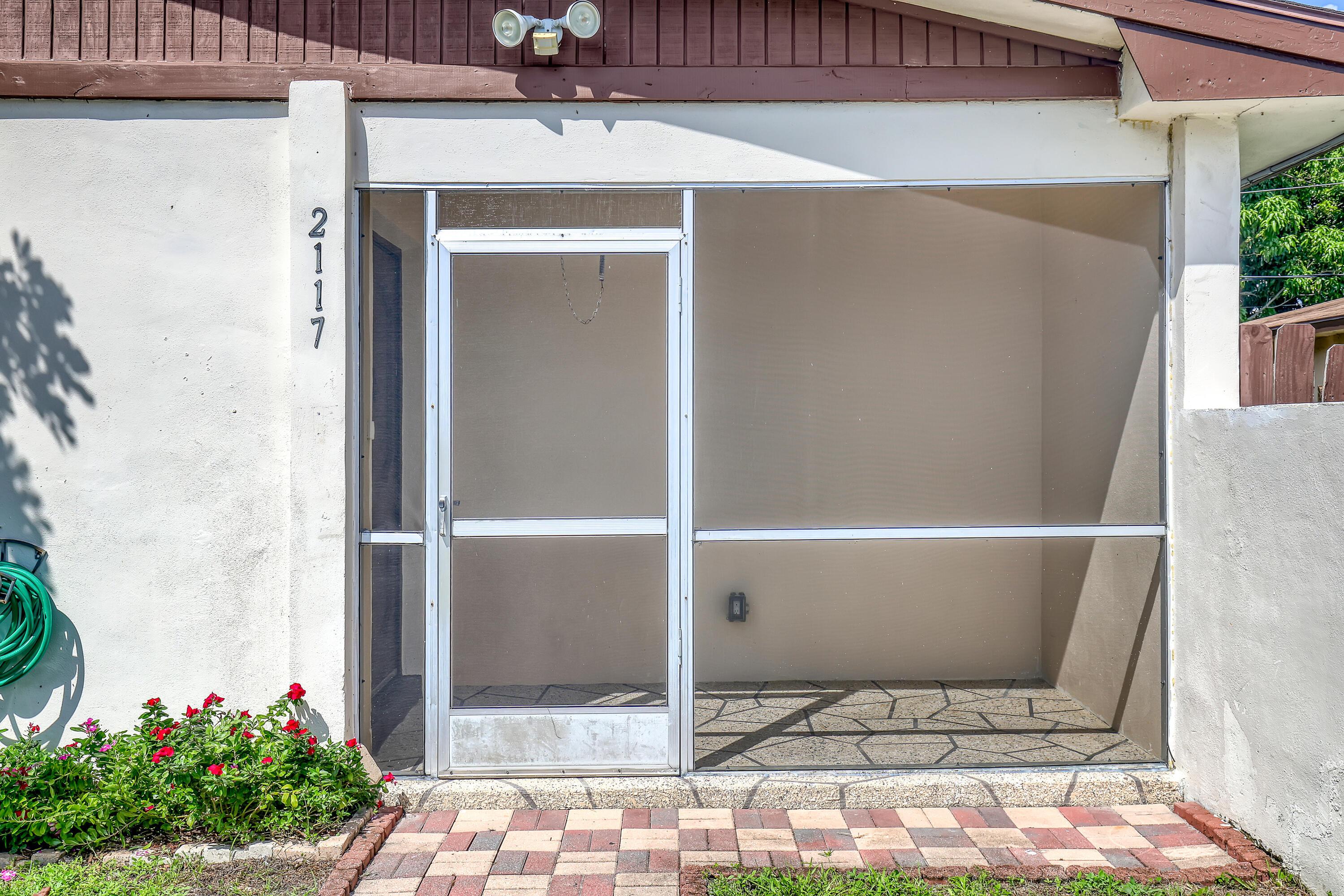 2117 E Bond Drive 1, West Palm Beach, FL 33415, West Palm Beach - Photo 3