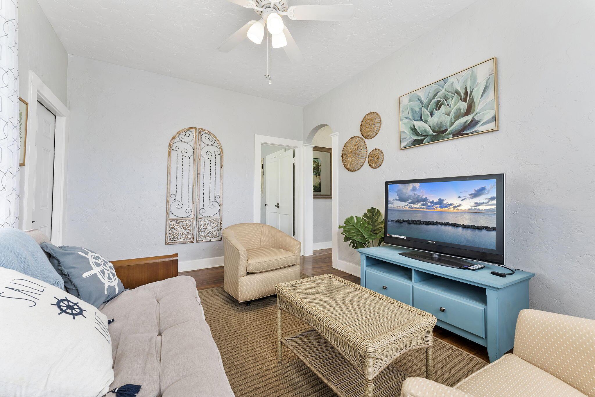 721 N H Street 1, Lake Worth Beach, FL 33460, Lake Worth Beach - Photo 2
