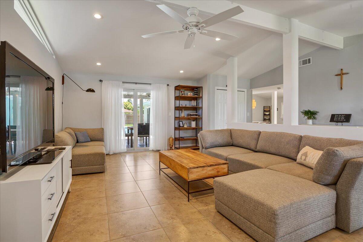 1110 SW 15th Street, Boca Raton, FL 33486, Boca Raton - Photo 5