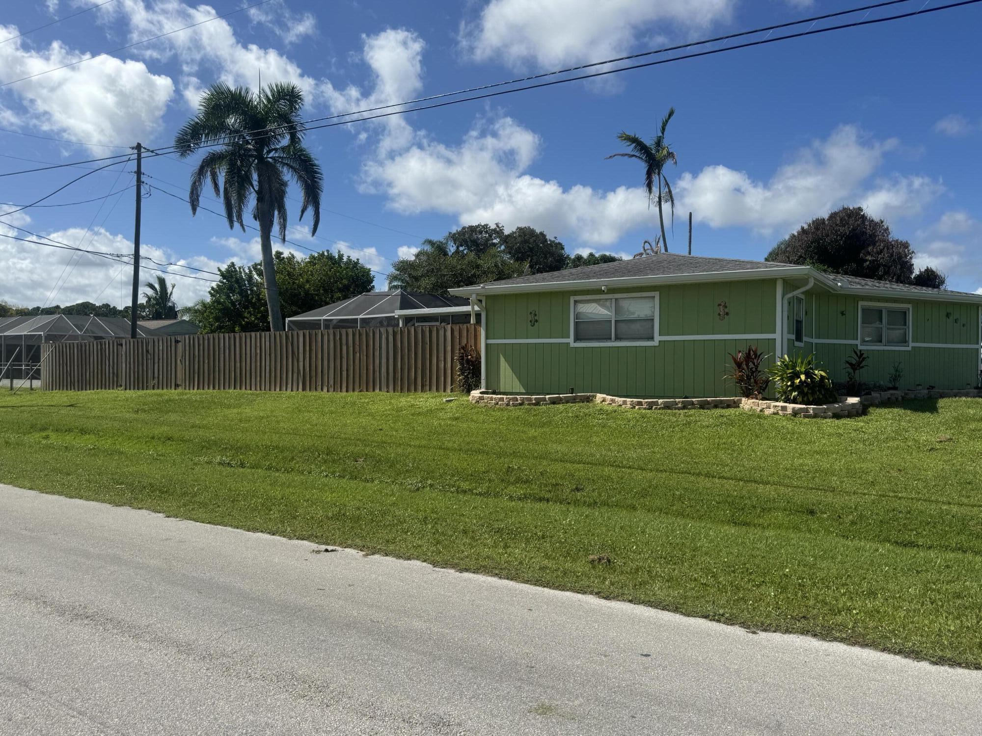 1525 SE HOLIDAY Road, Port St. Lucie, FL 34952, Port St. Lucie - Photo 2