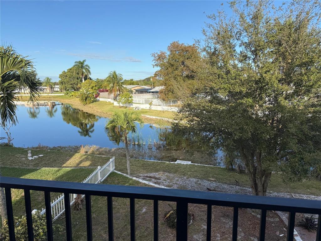 1235 W RIVER Drive 4, Margate, FL 33063, Margate