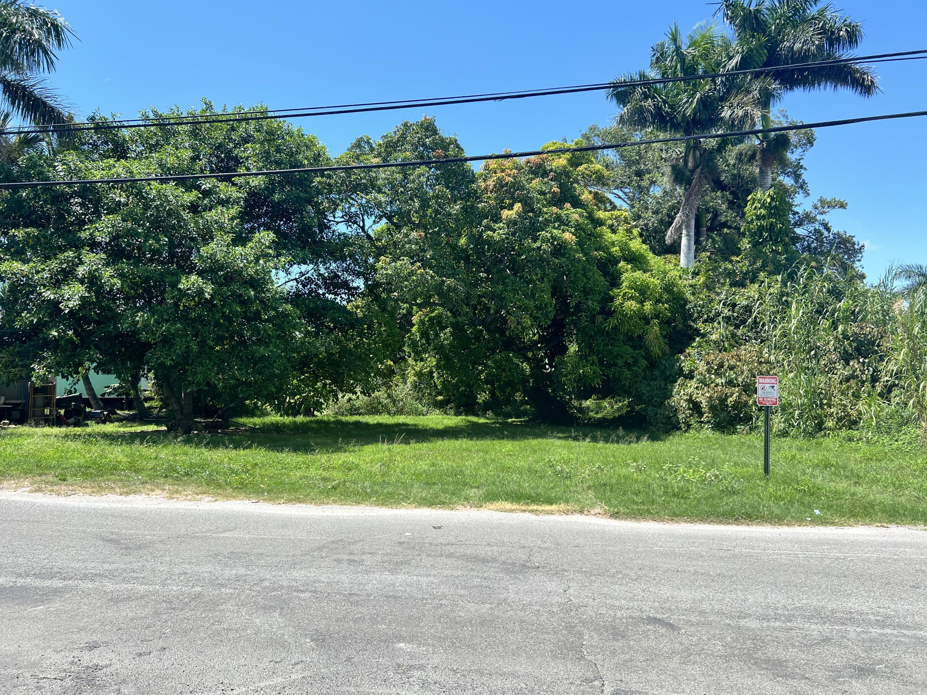 197 W MAIN Street, Pahokee, FL 33476, Pahokee