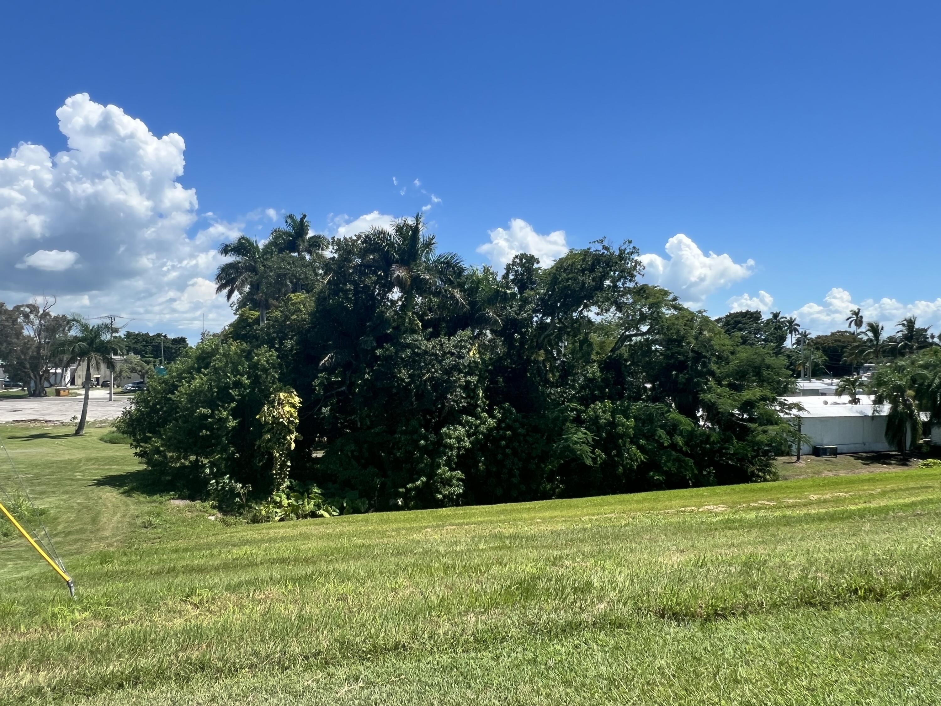 197 W MAIN Street, Pahokee, FL 33476, Pahokee - Photo 2