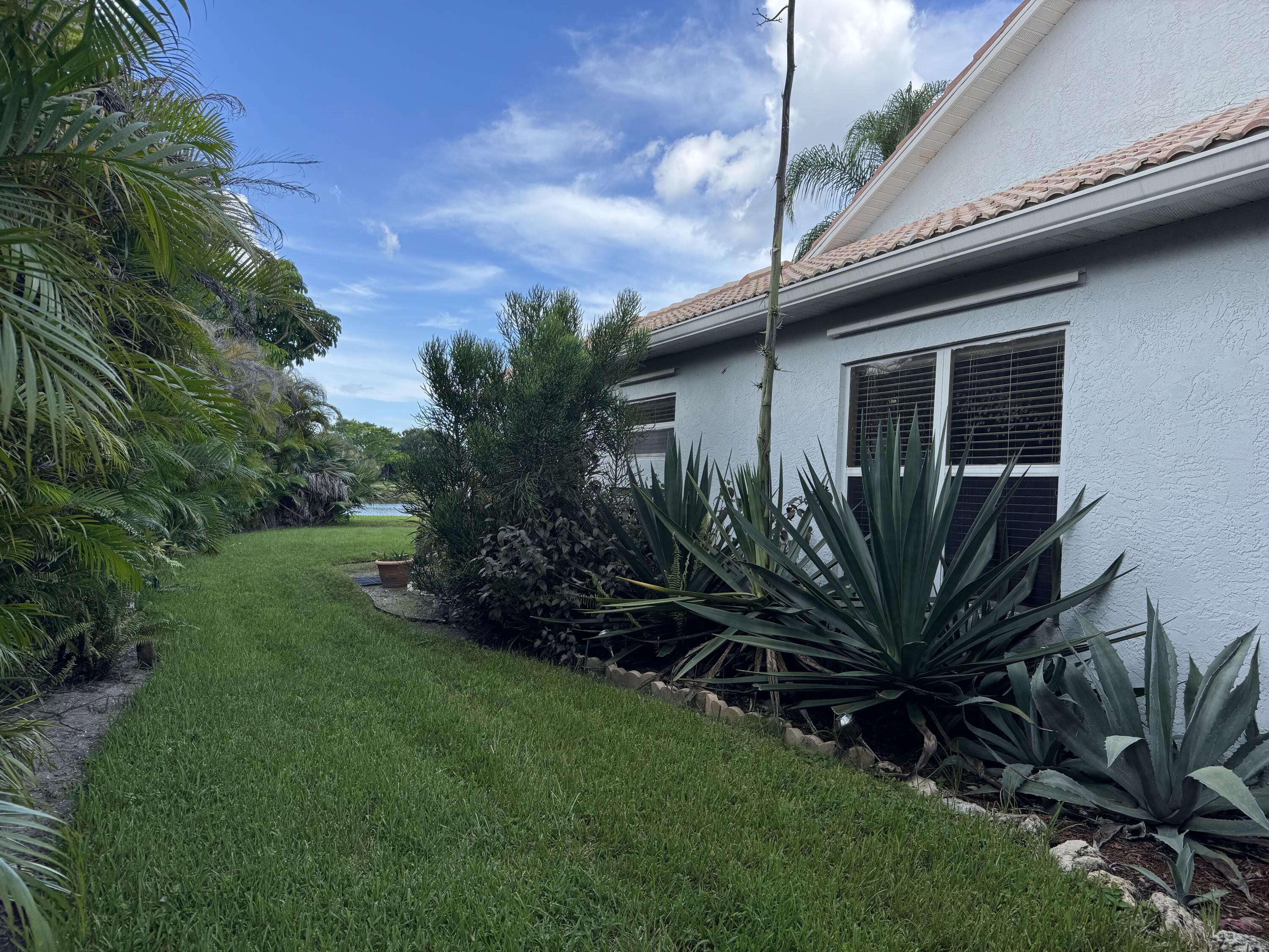 6020 SE Walkers Cay Court, Stuart, FL 34997, Stuart - Photo 4